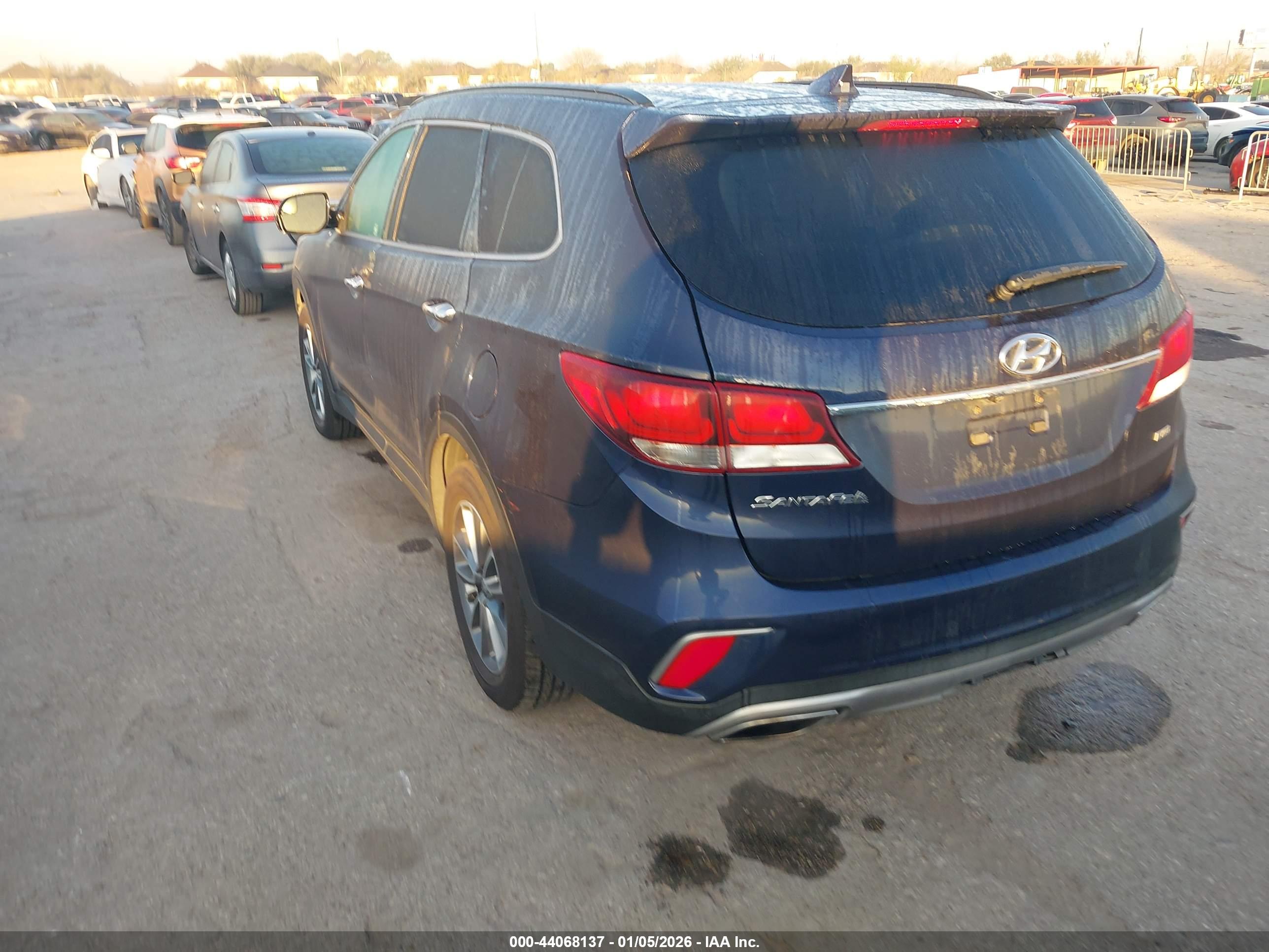 HYUNDAI SANTA image 3