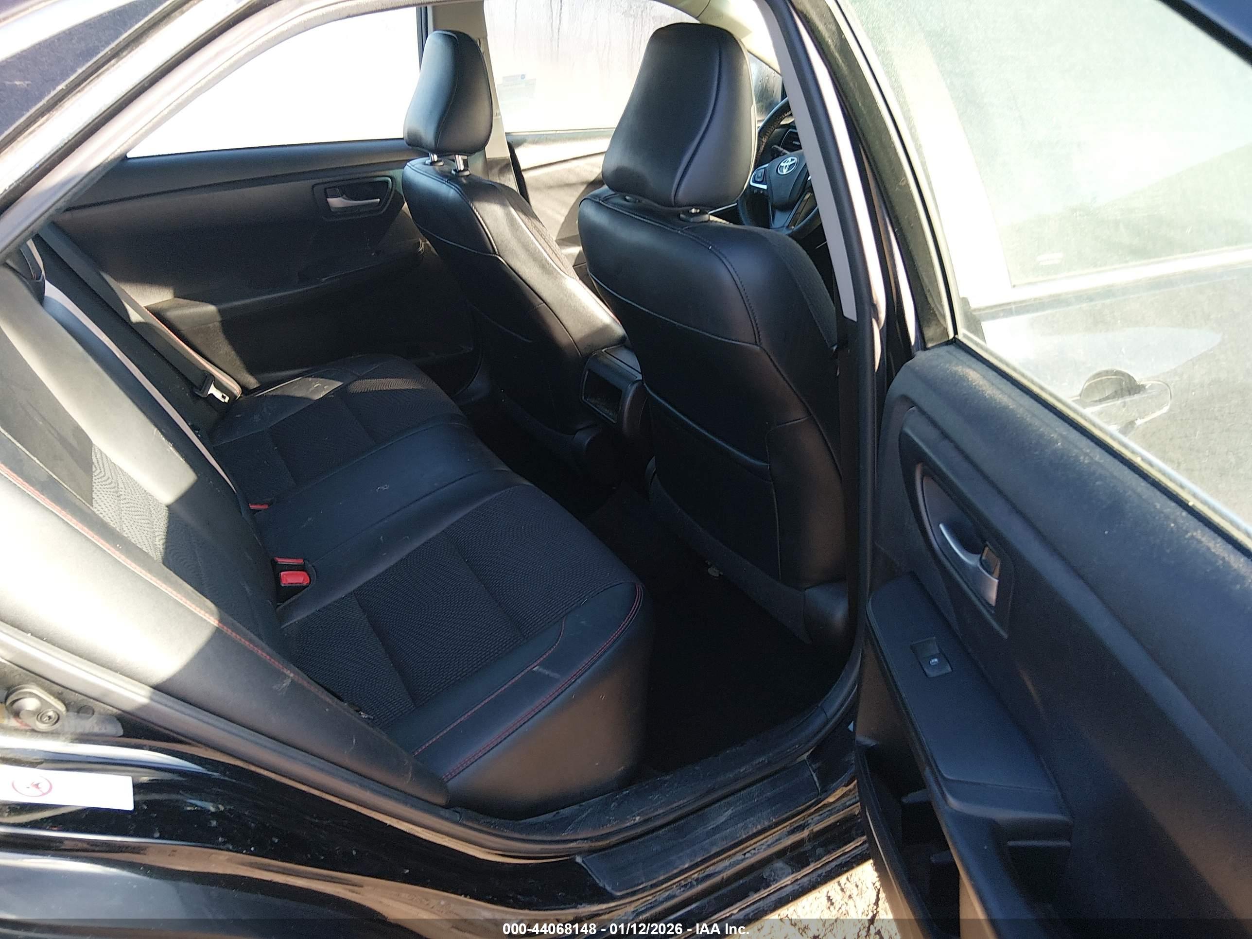 TOYOTA CAMRY image 8