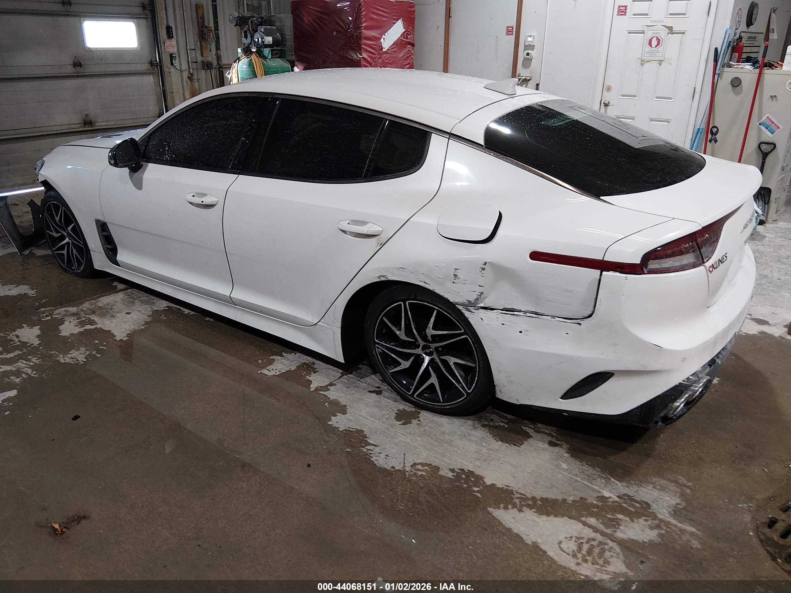 KIA STINGER image 3
