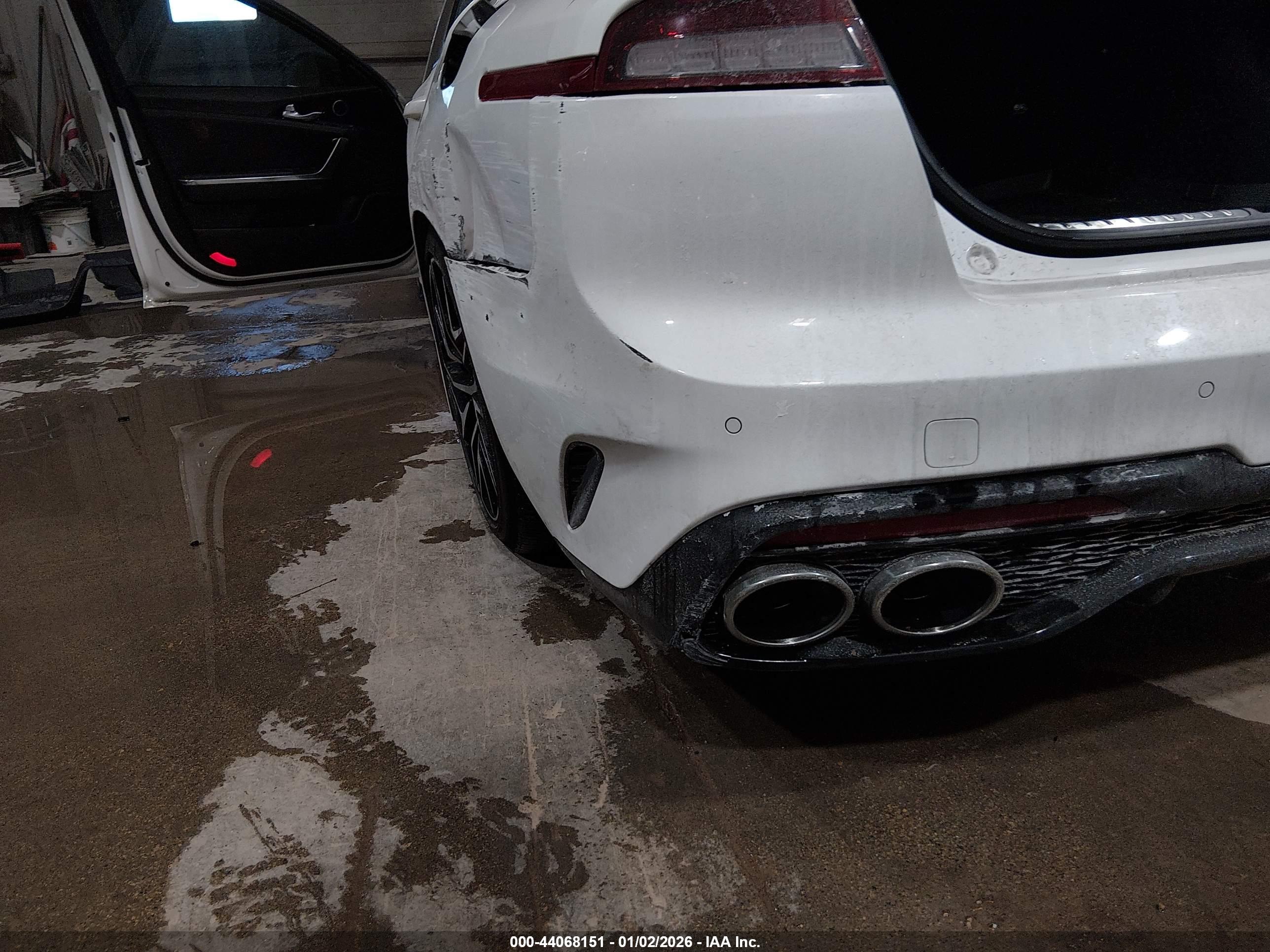 KIA STINGER image 6
