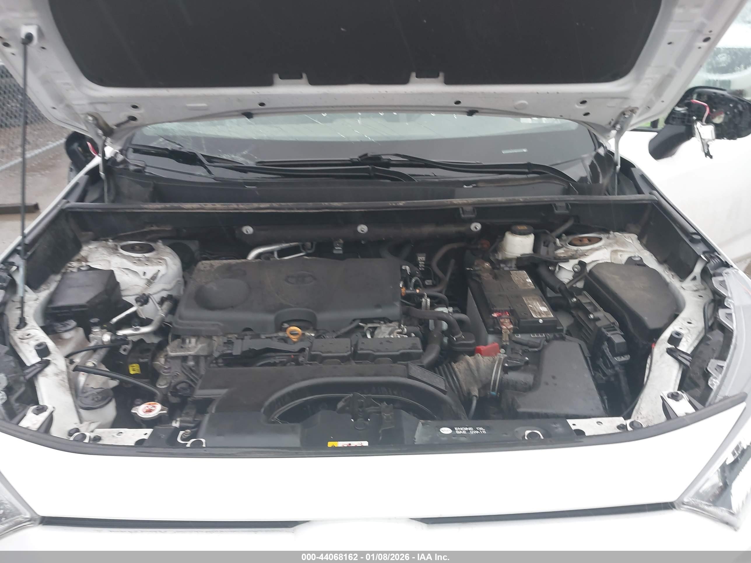 TOYOTA RAV4 image 10