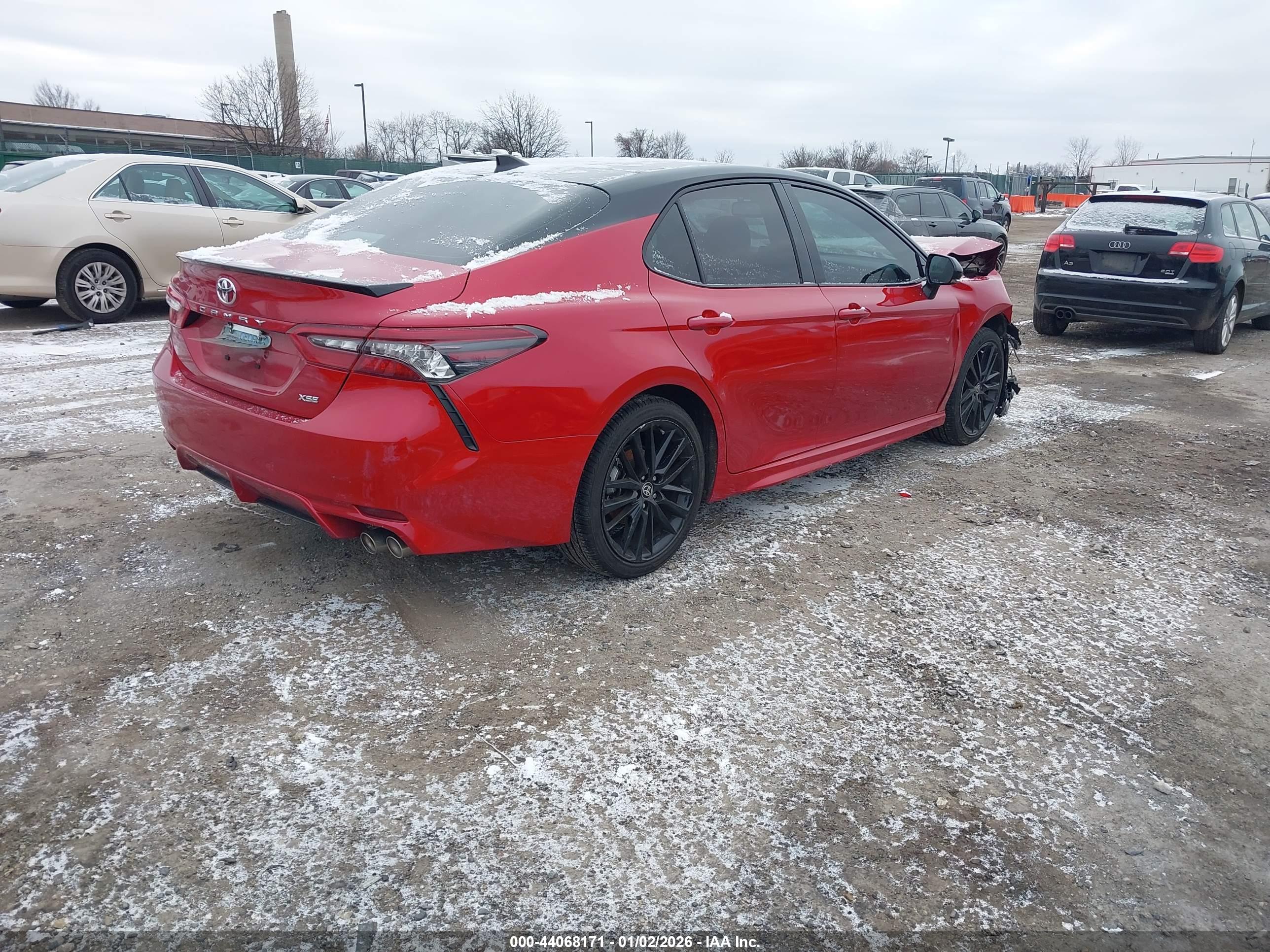 TOYOTA CAMRY image 4