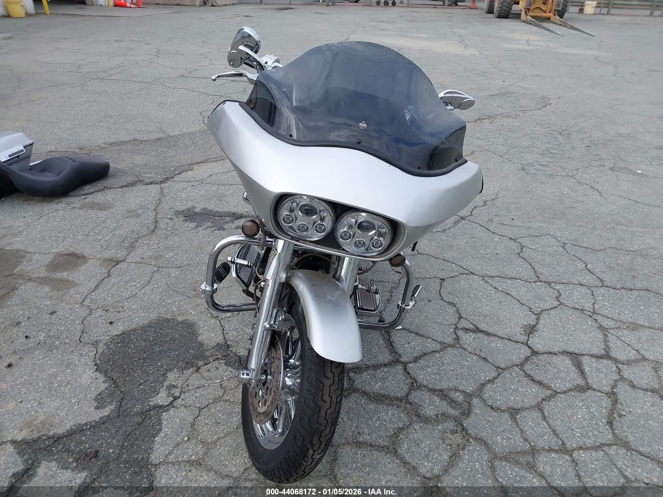 HARLEY-DAVIDSON FLTRI image 5