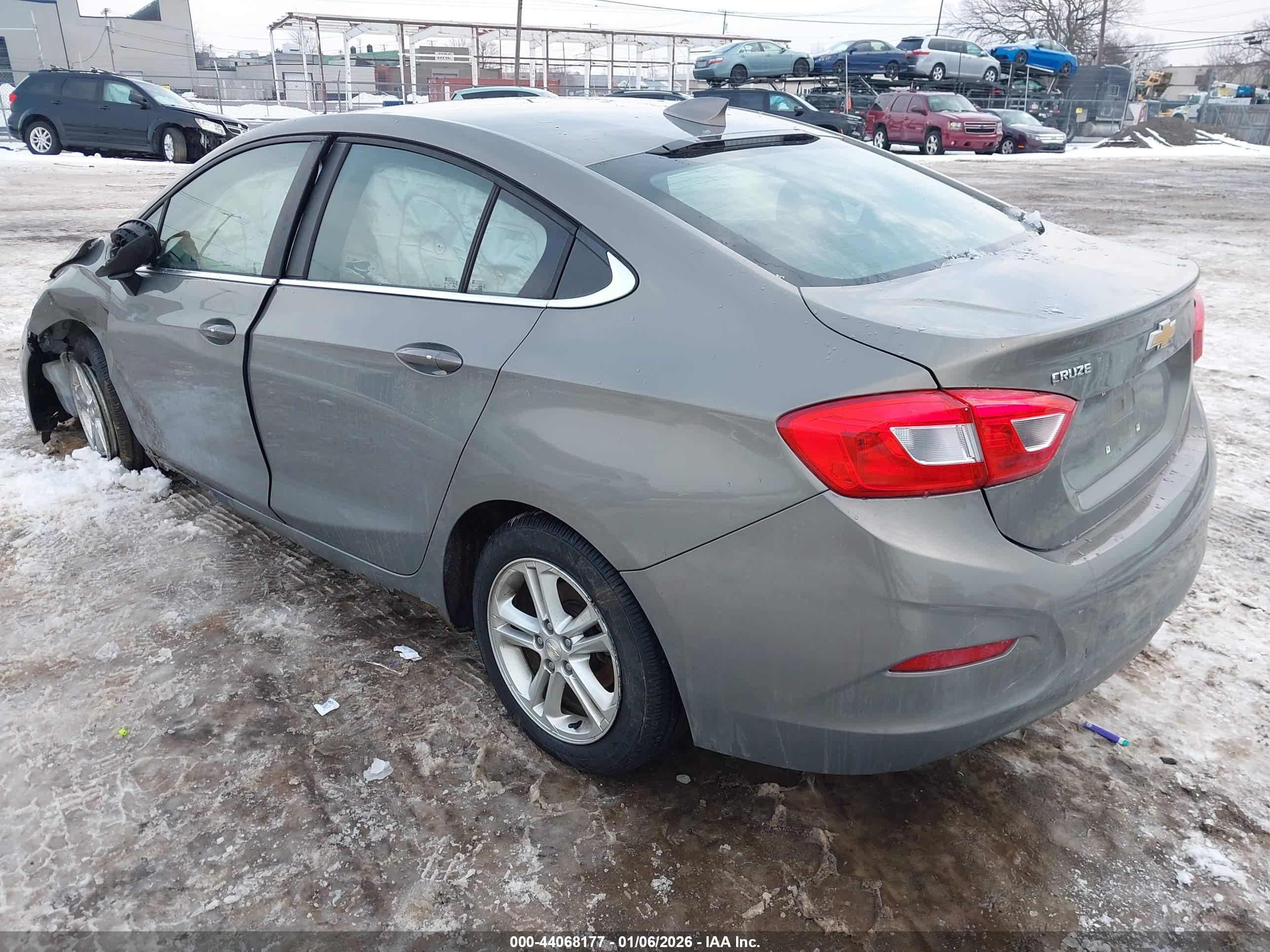 CHEVROLET CRUZE image 3