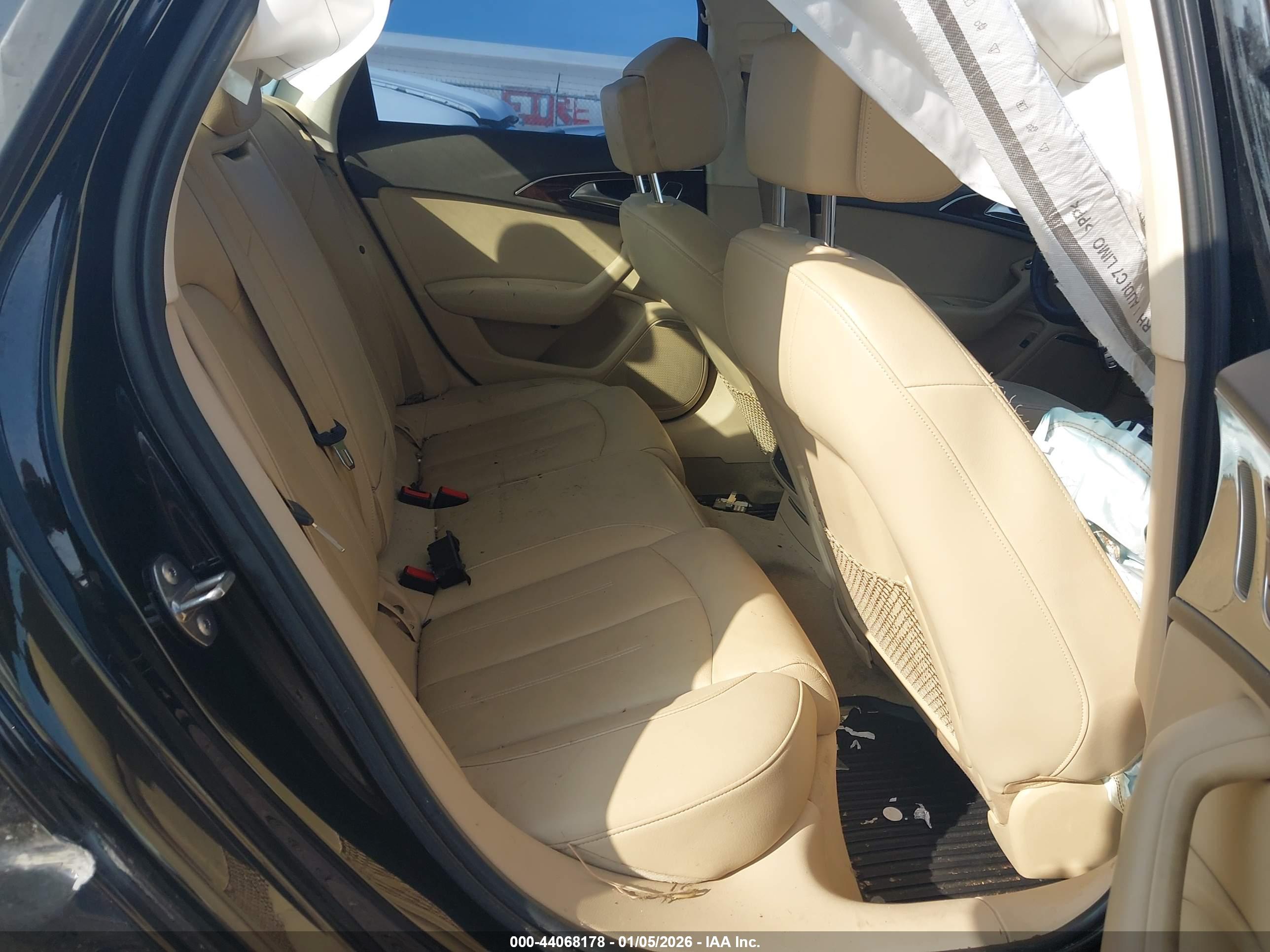 AUDI A6 image 8