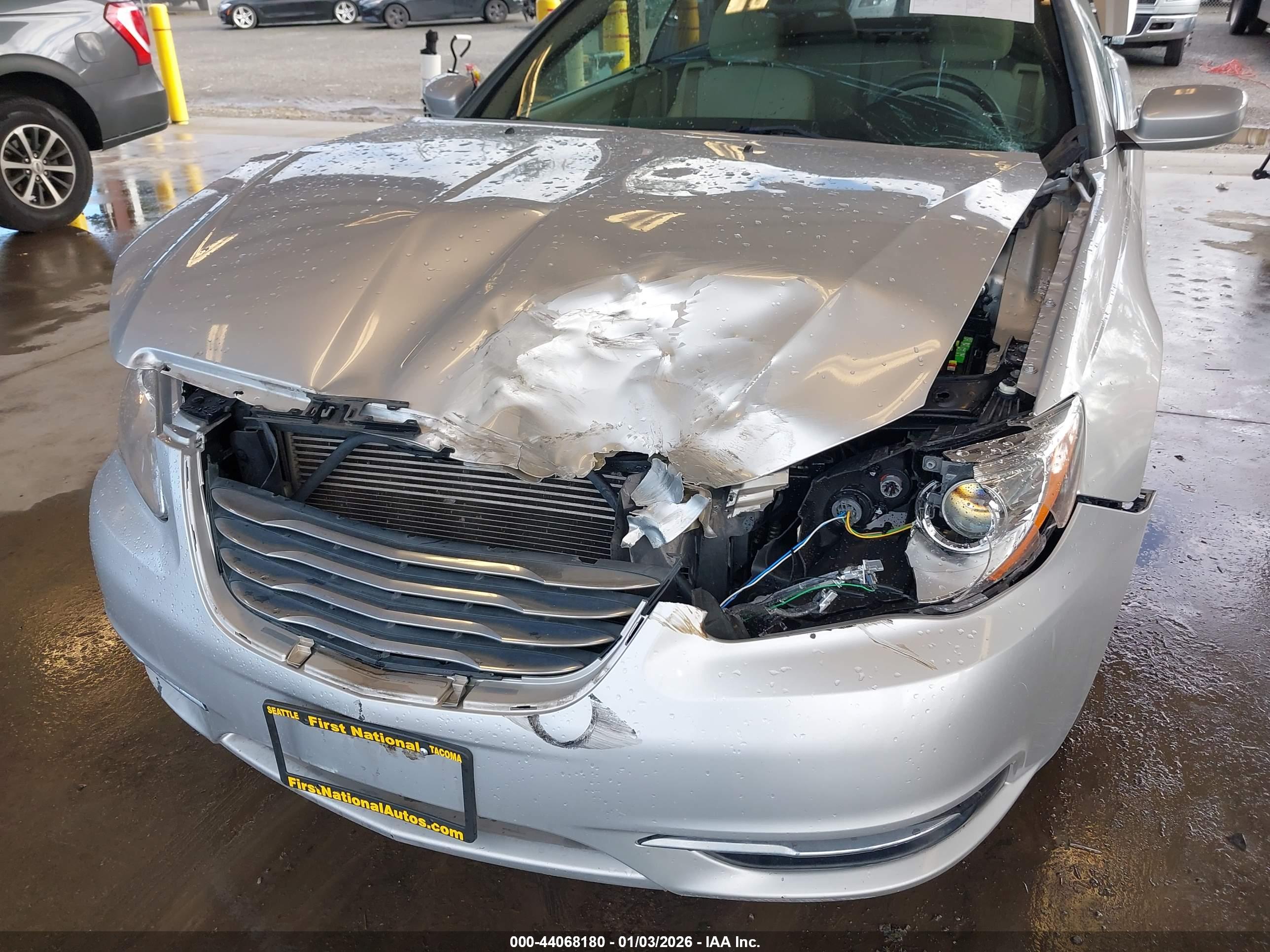 CHRYSLER 200 image 6