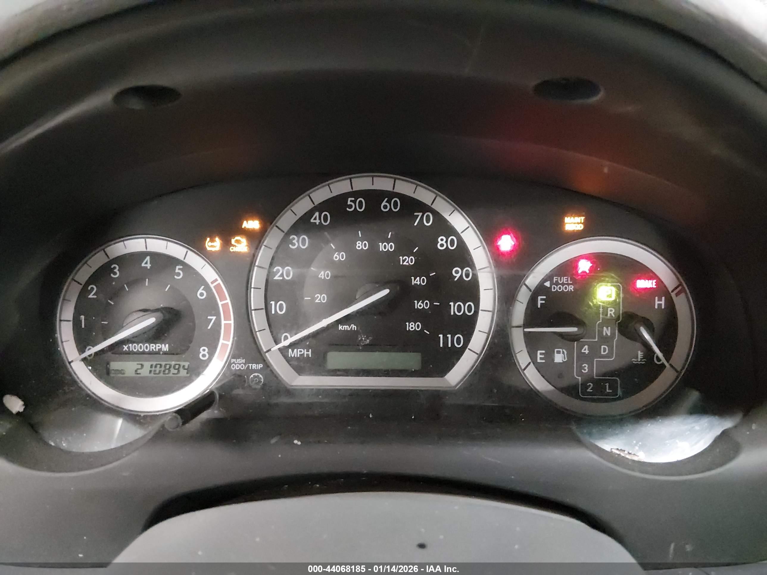 TOYOTA SIENNA image 7