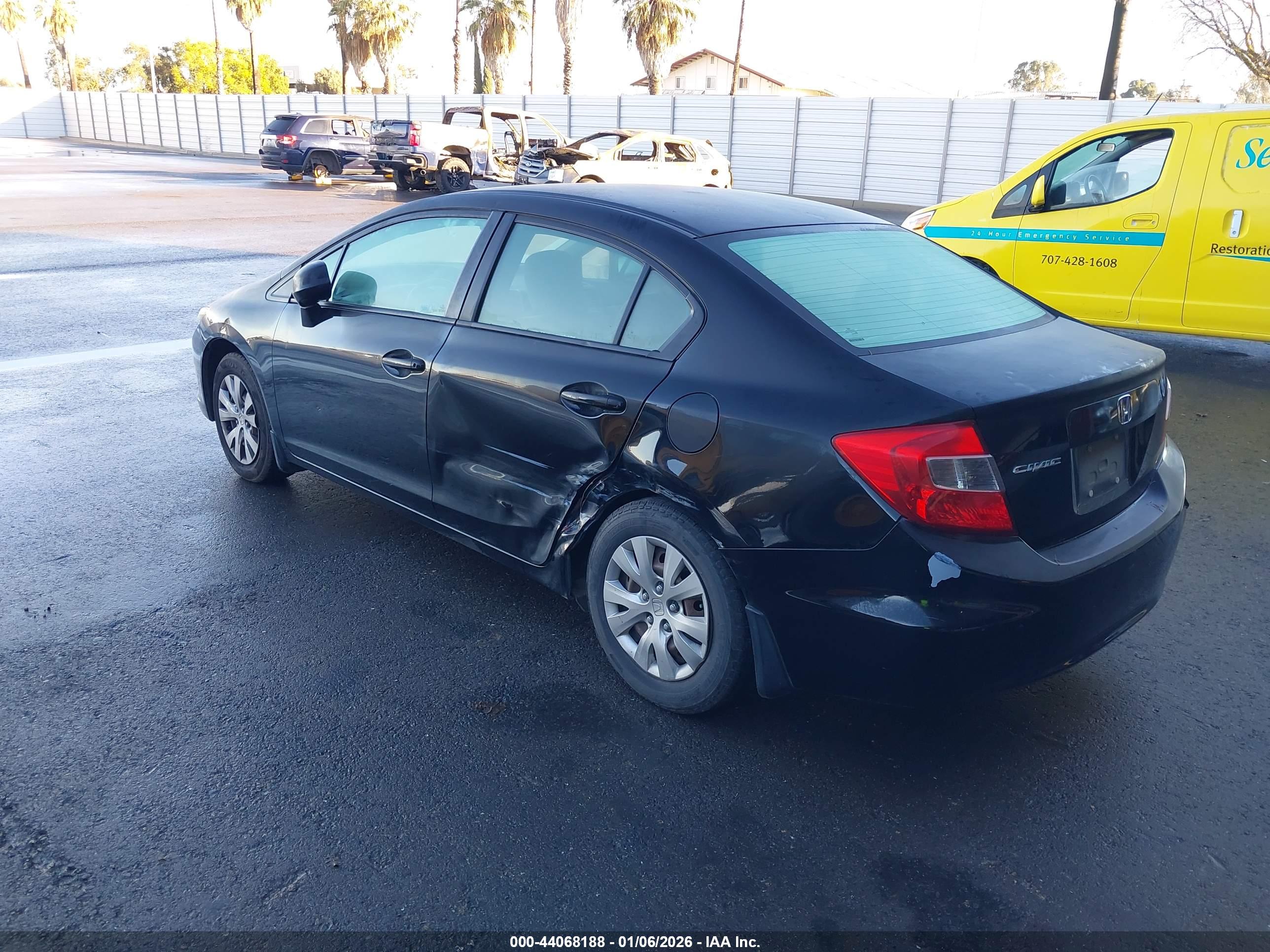 HONDA CIVIC image 3