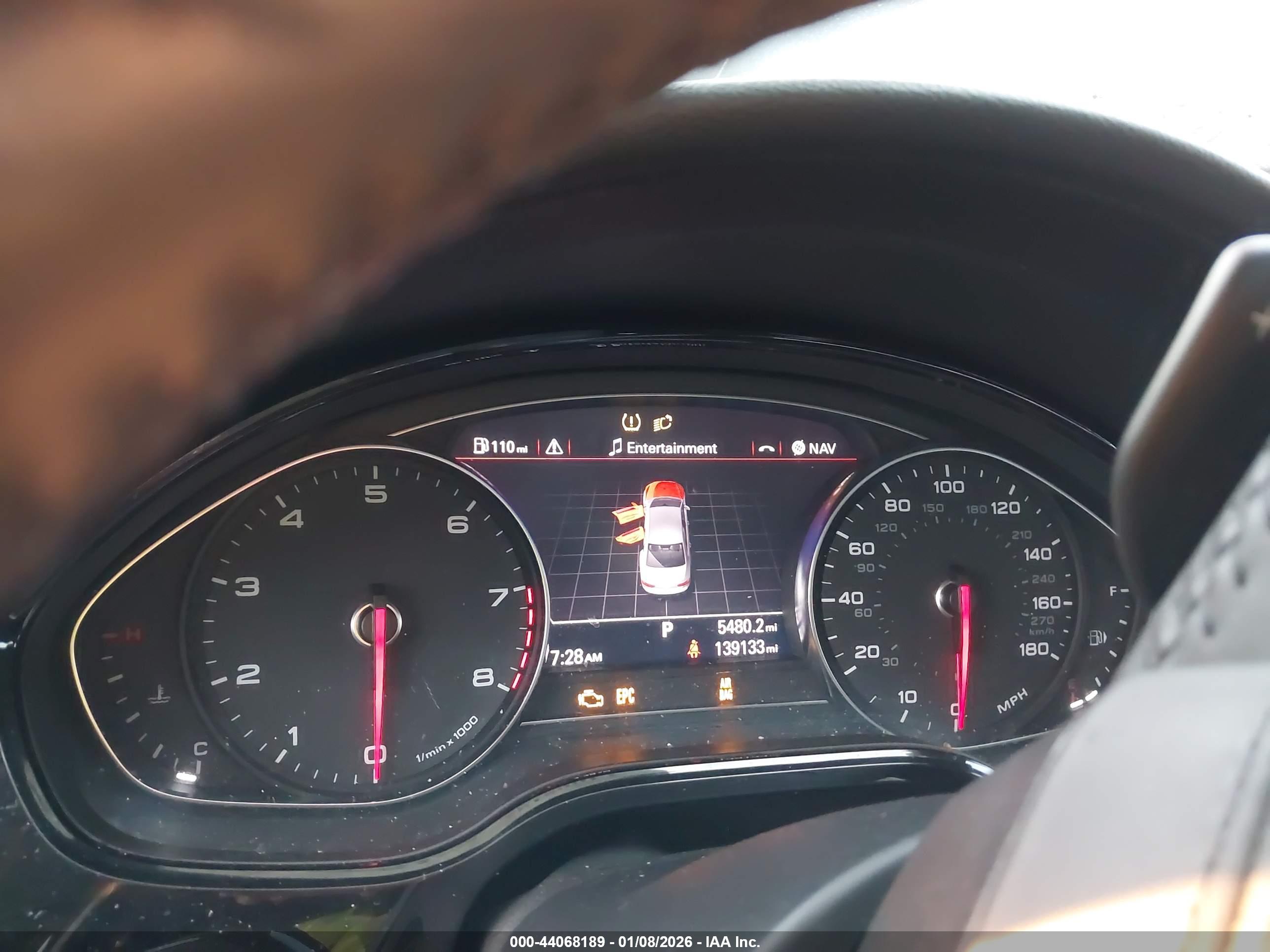 AUDI A8 image 7