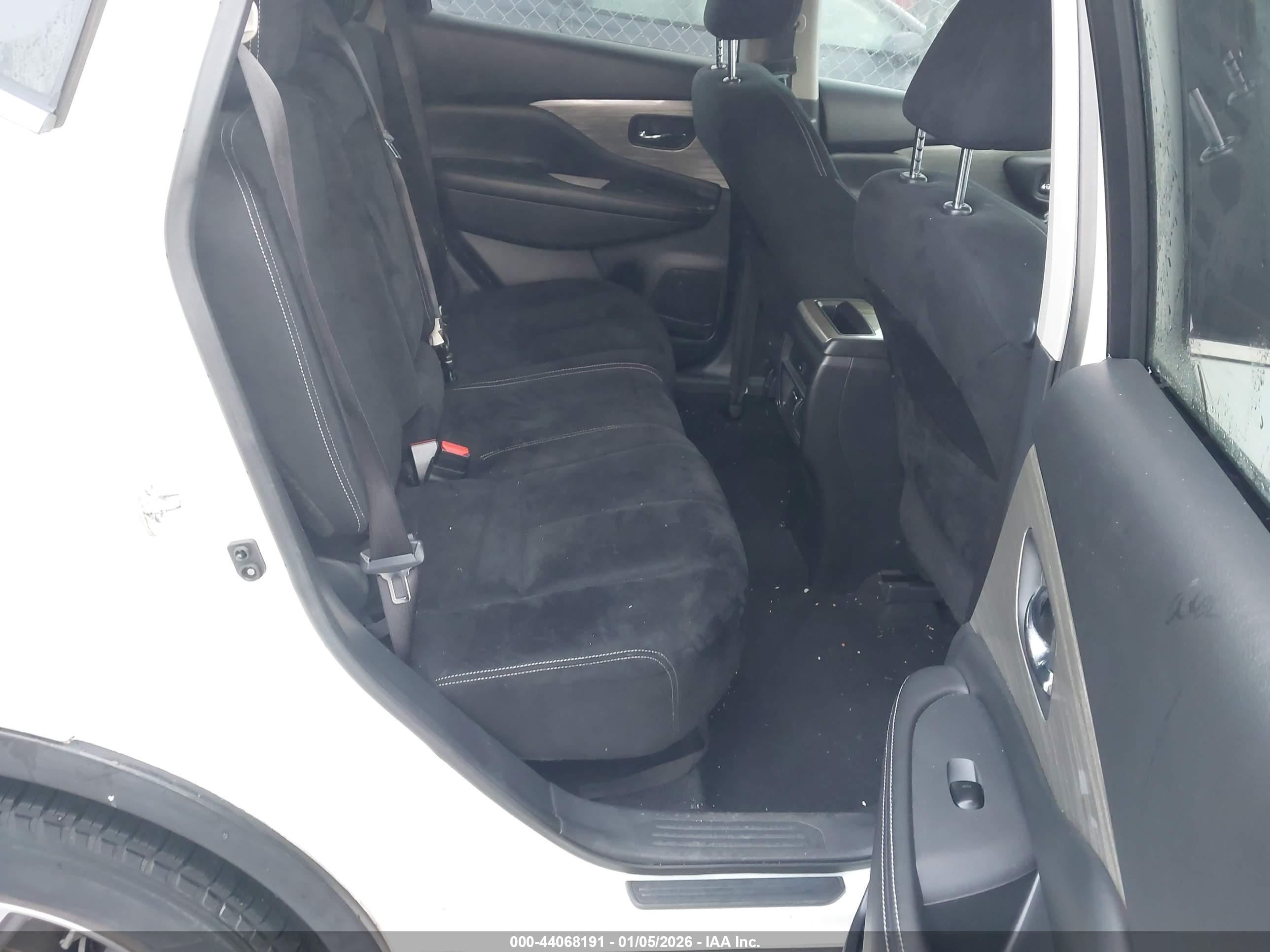 NISSAN MURANO image 8