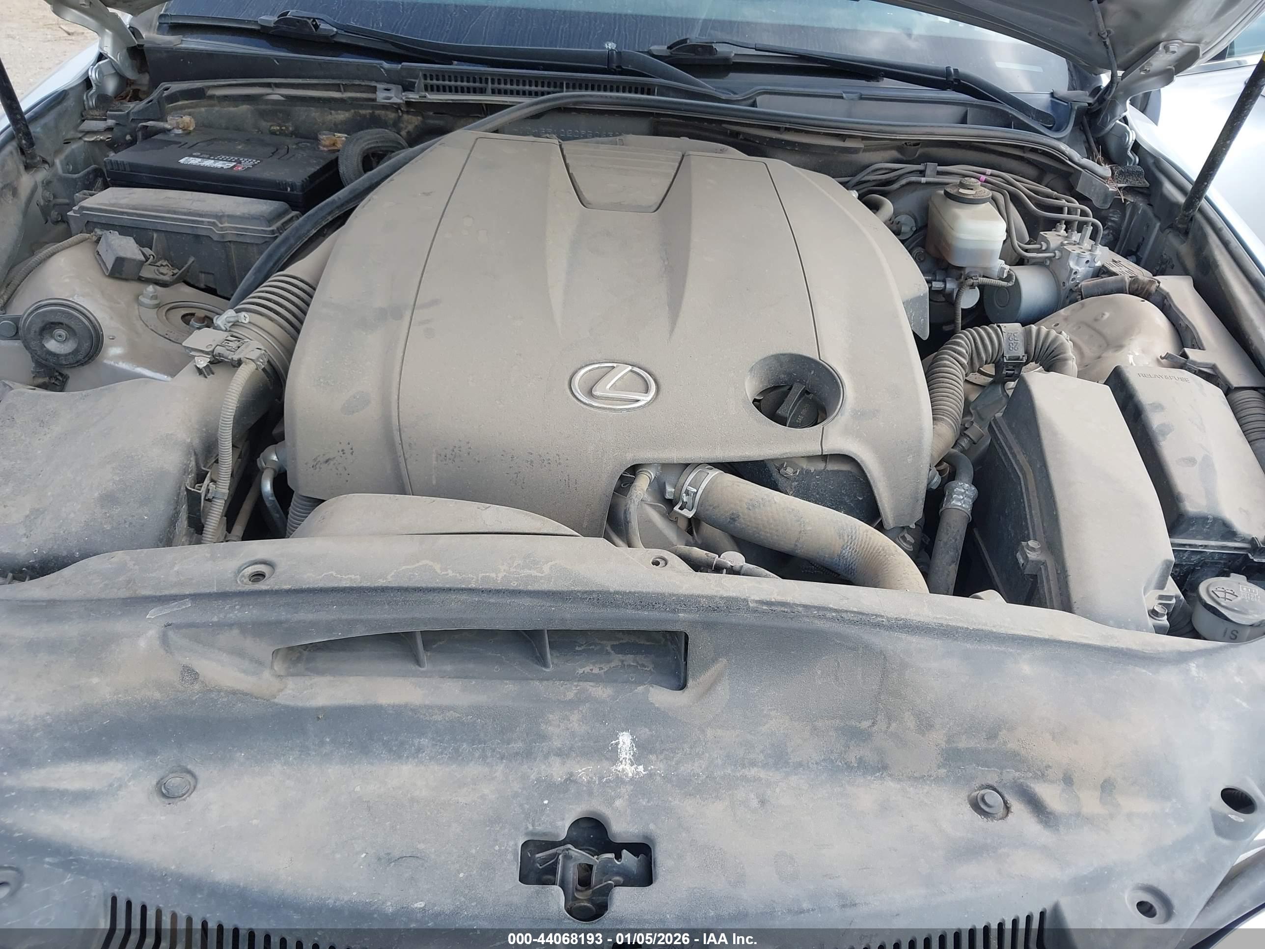 LEXUS IS image 10