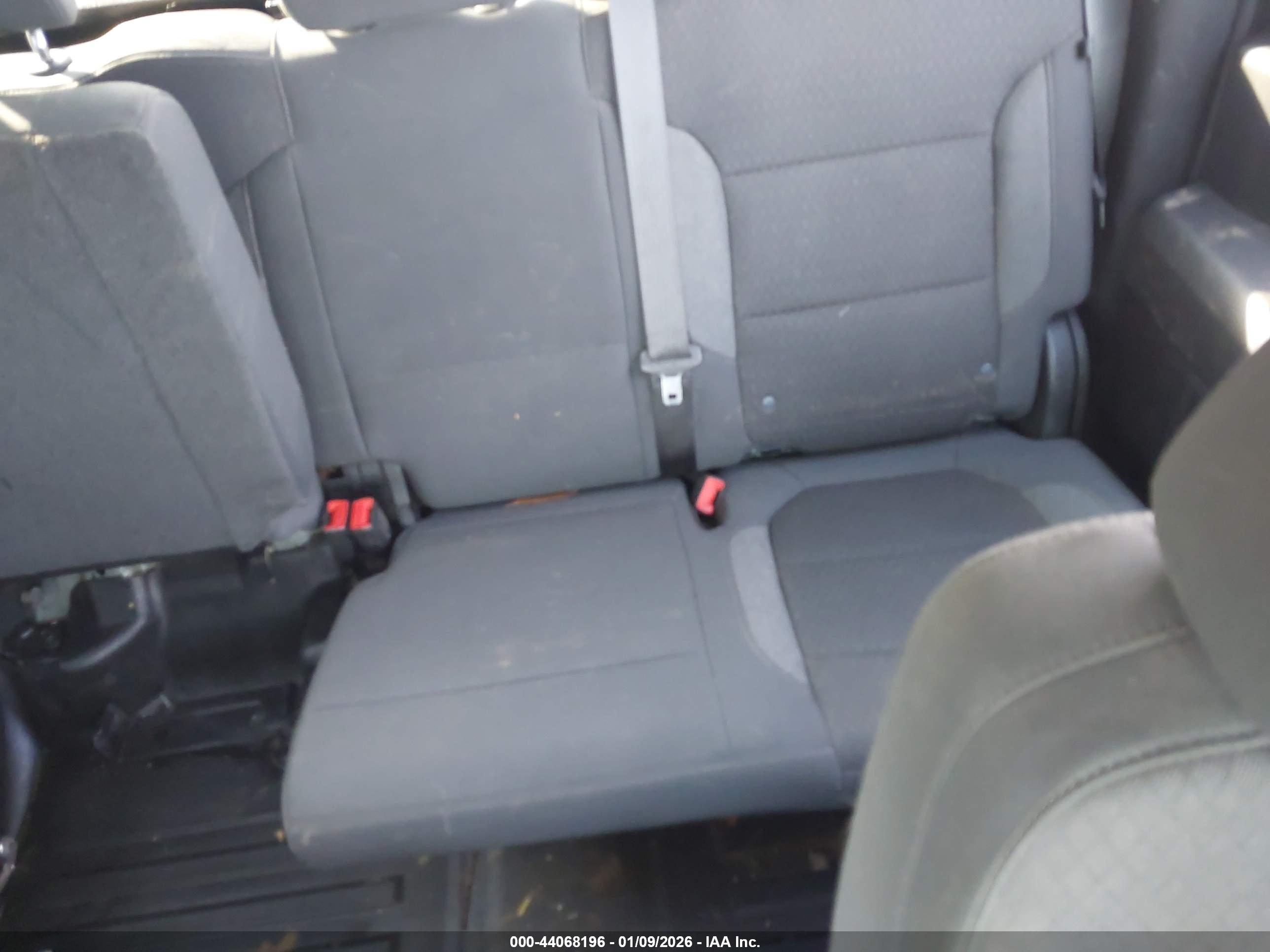 CHEVROLET SILVERADO image 7