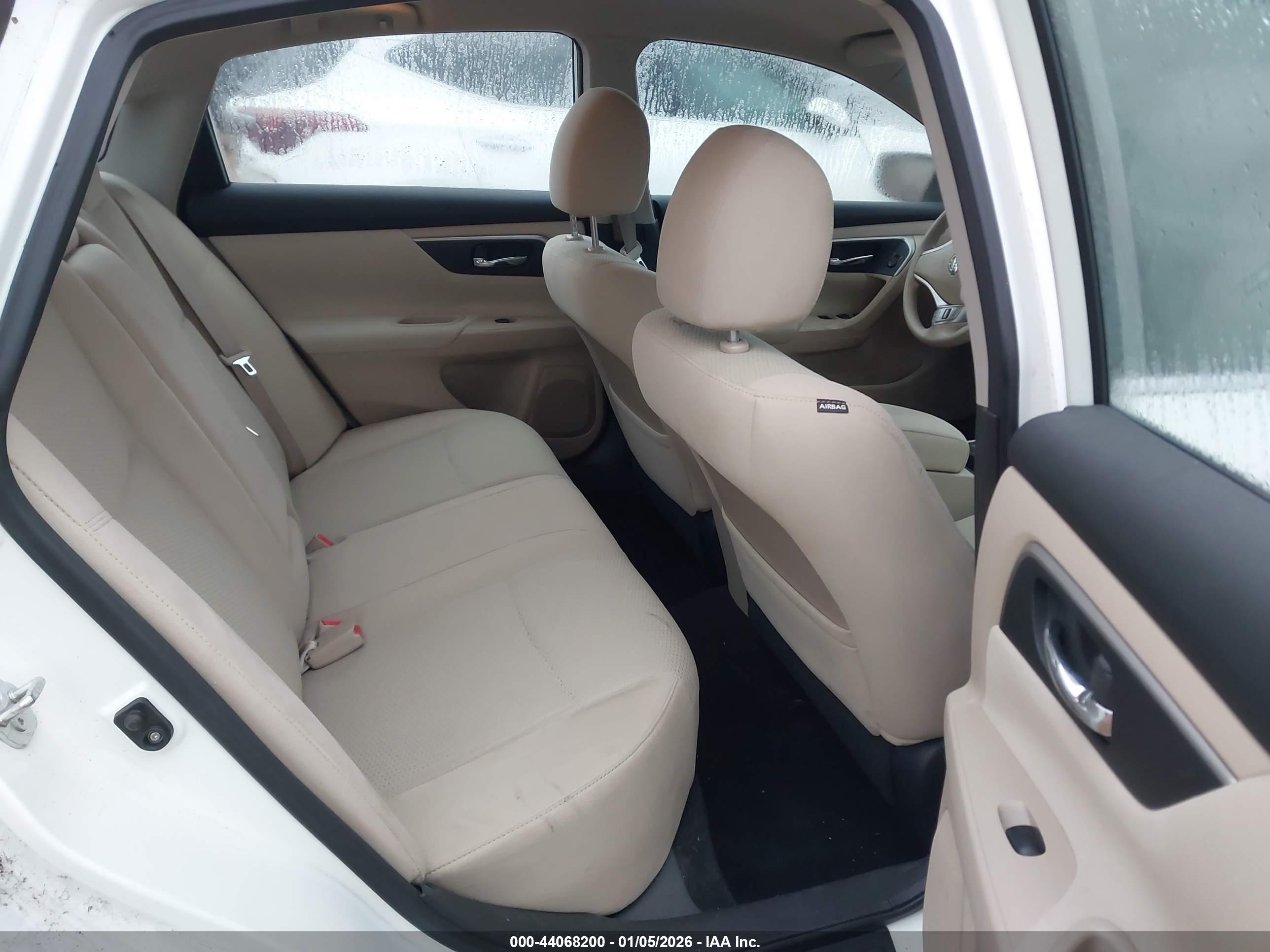 NISSAN ALTIMA image 8