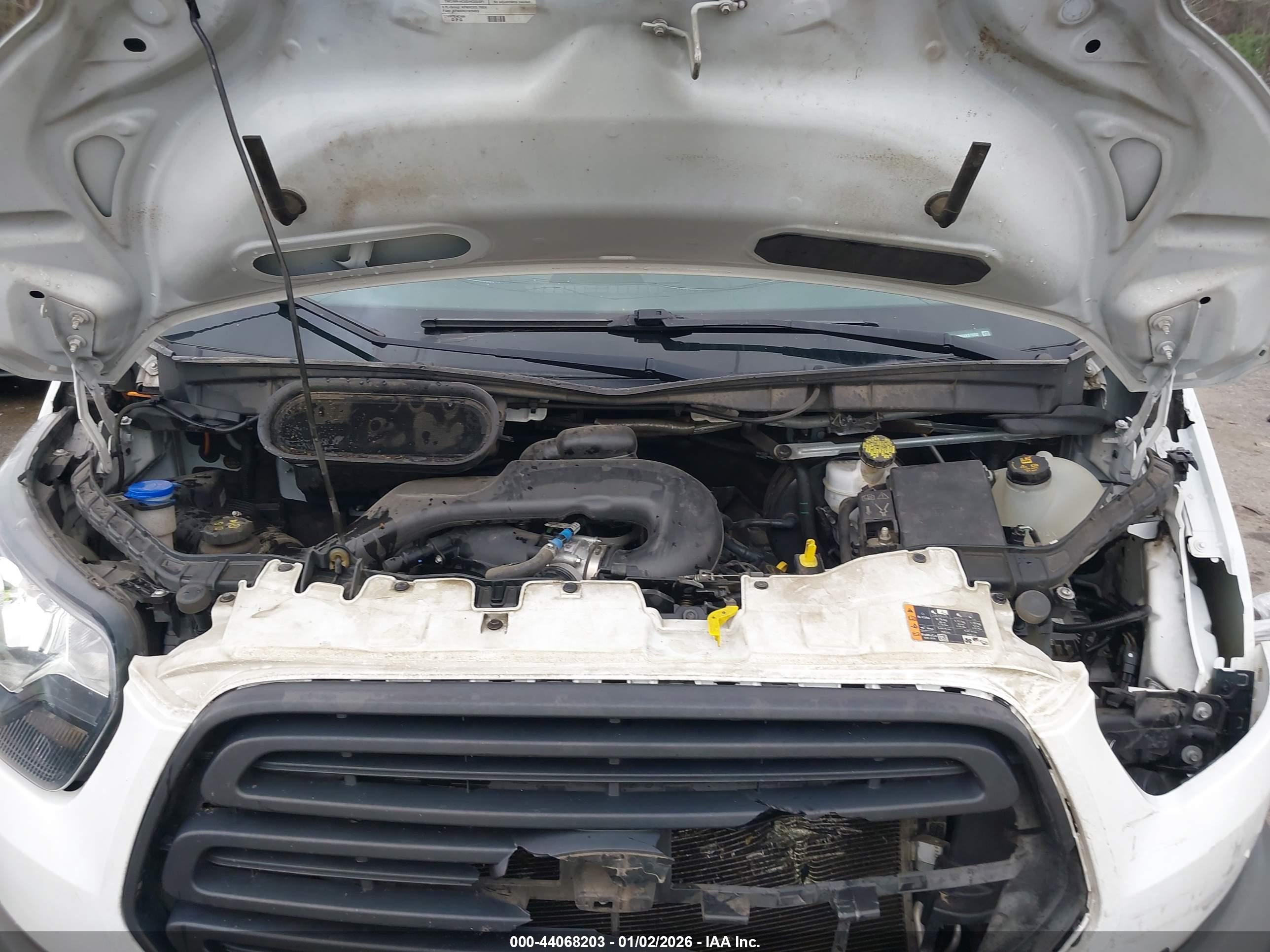 FORD TRANSIT-250 image 10