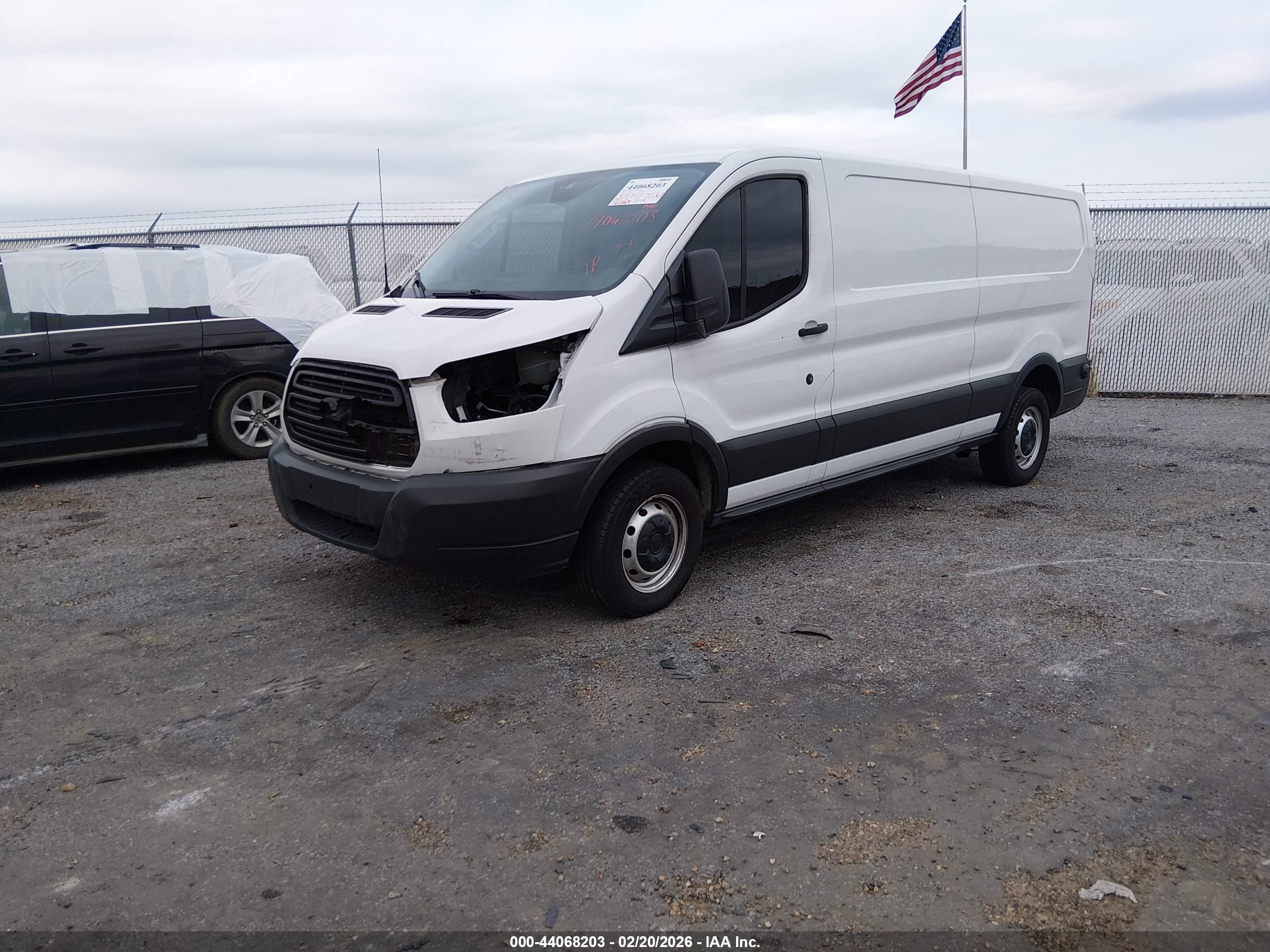 FORD TRANSIT-250 image 2