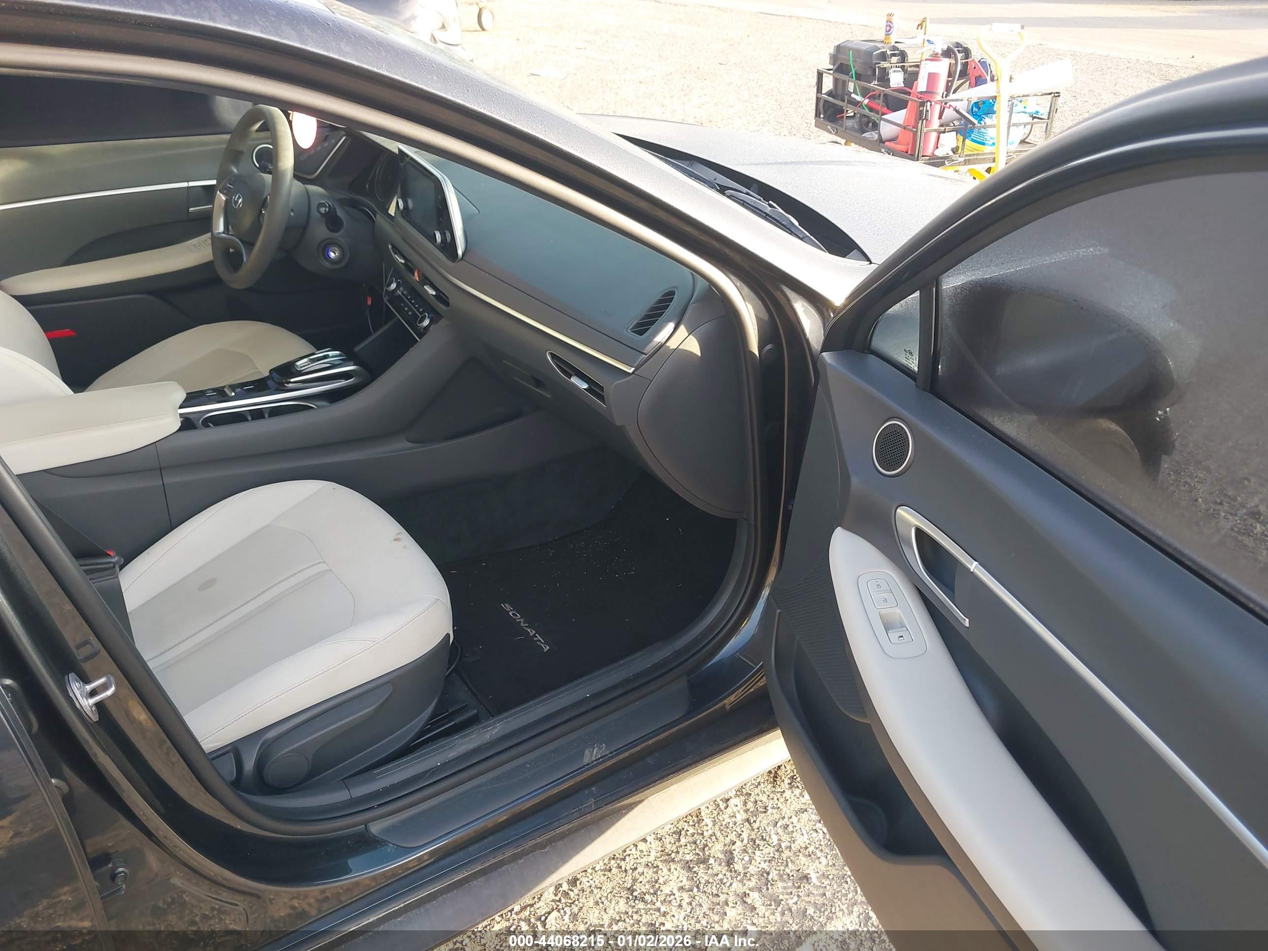 HYUNDAI SONATA image 5