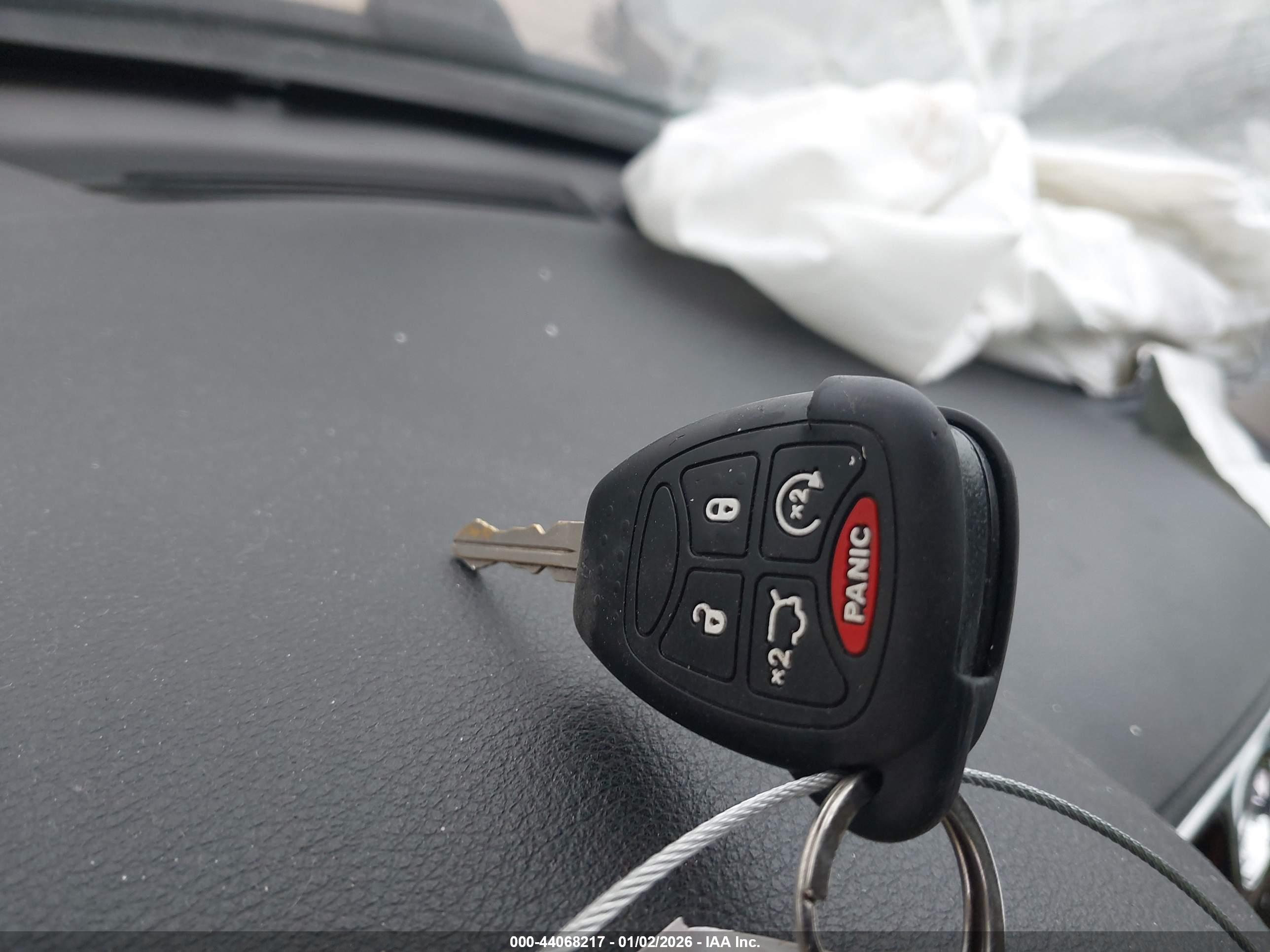 CHRYSLER 200 image 11