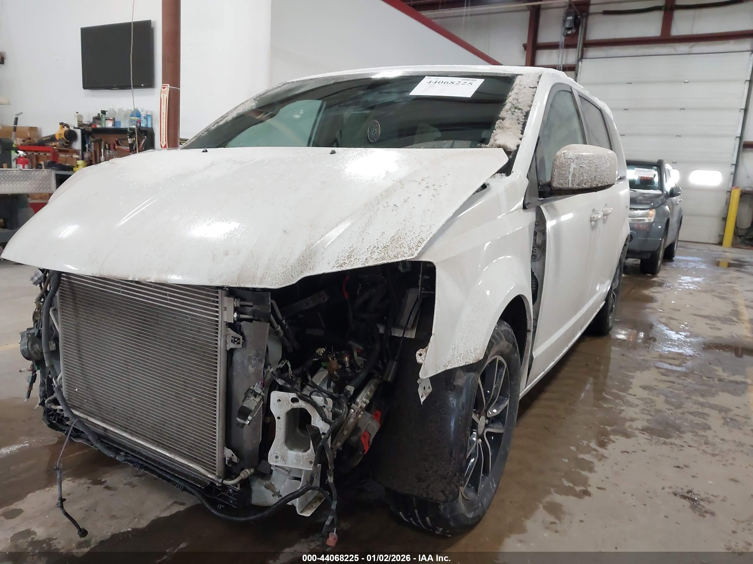 DODGE GRAND image 6