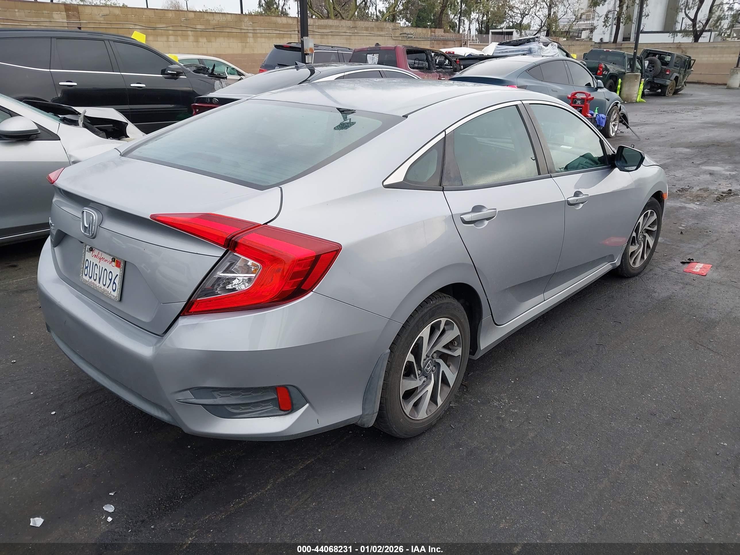 HONDA CIVIC image 4