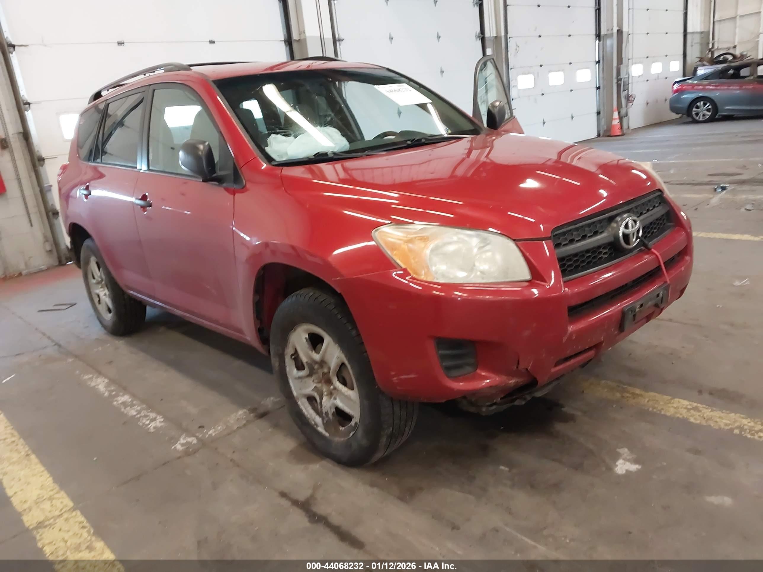 TOYOTA RAV4 image 6