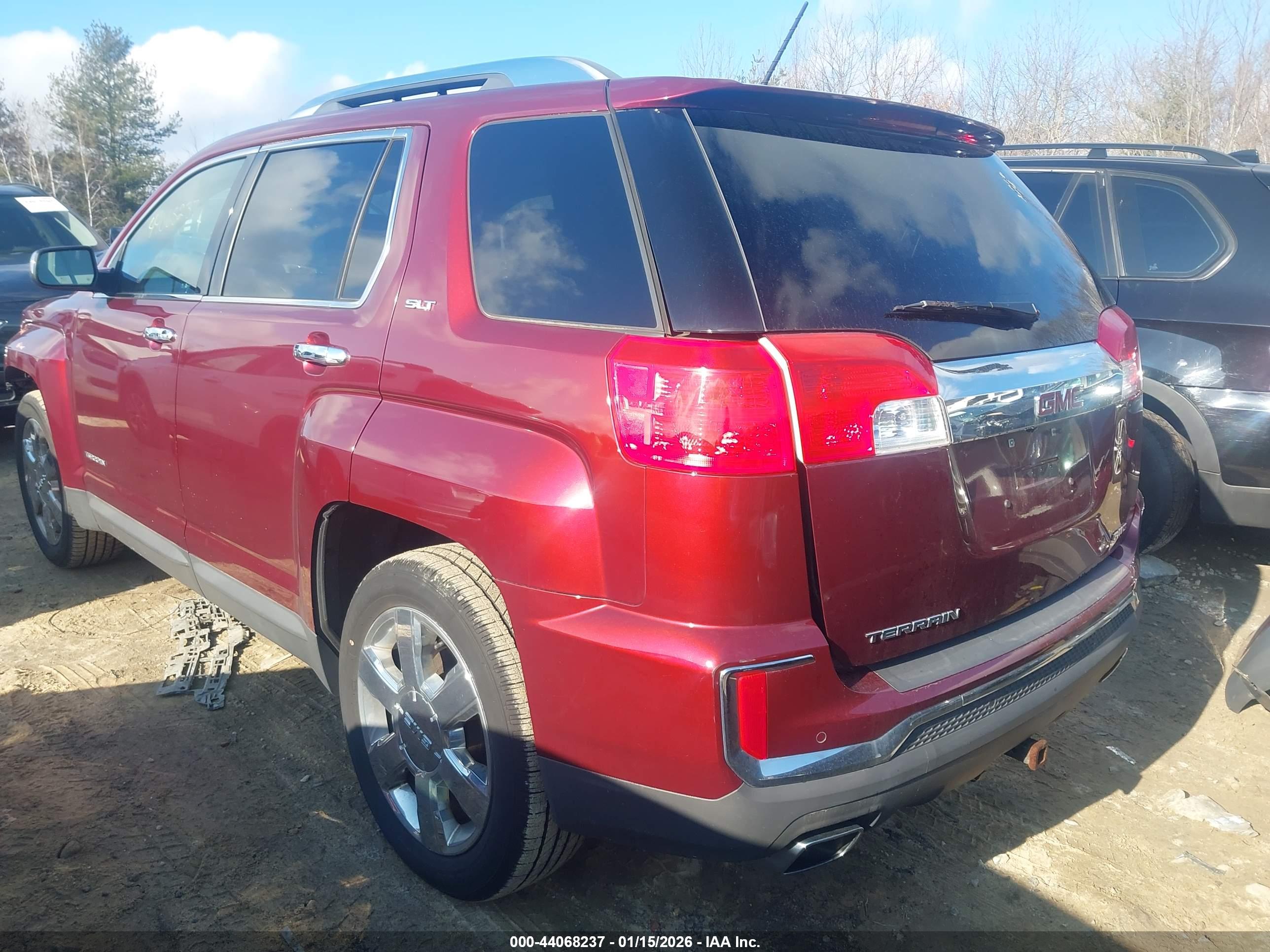 GMC TERRAIN image 3