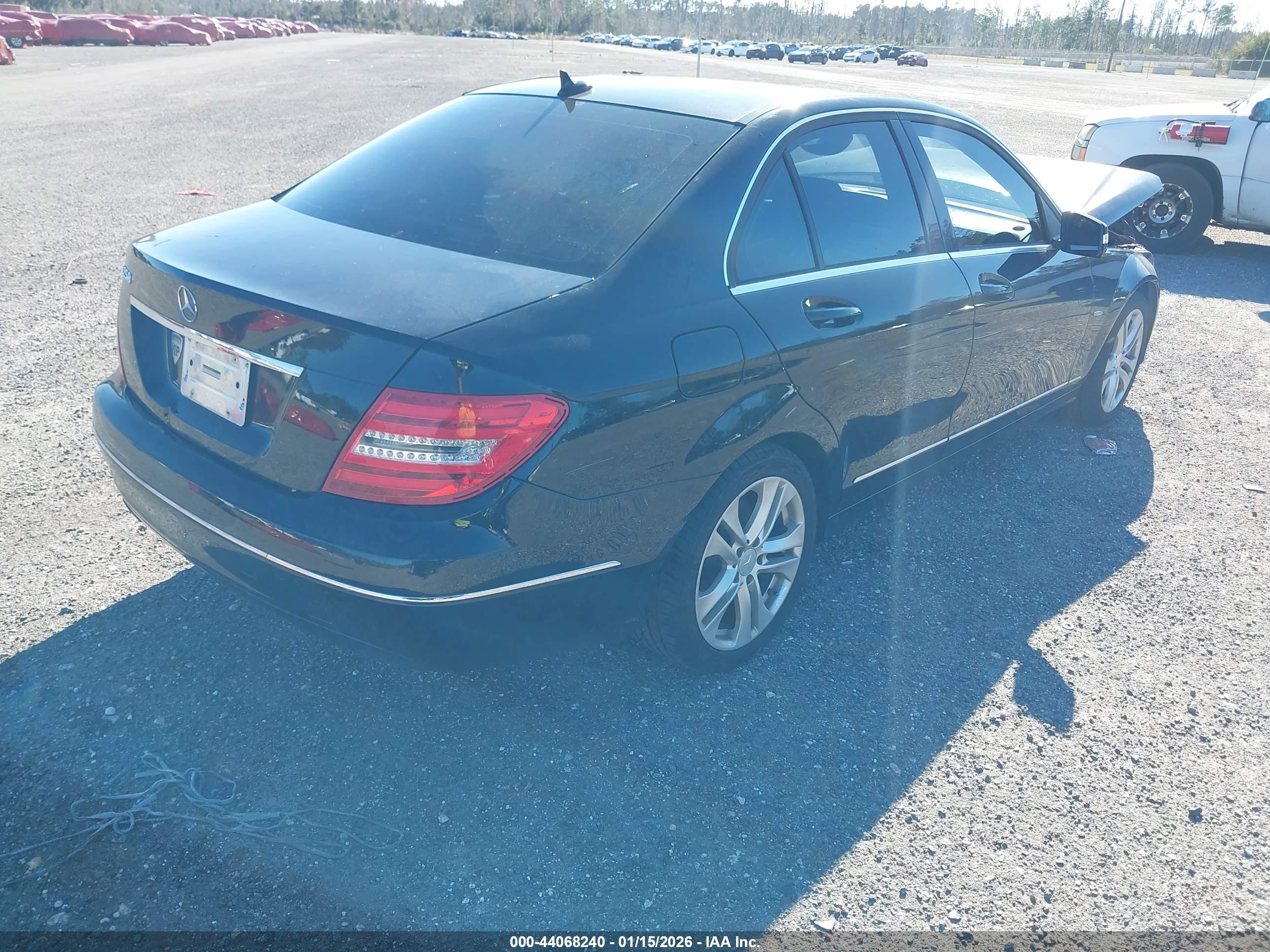 MERCEDES-BENZ C image 4