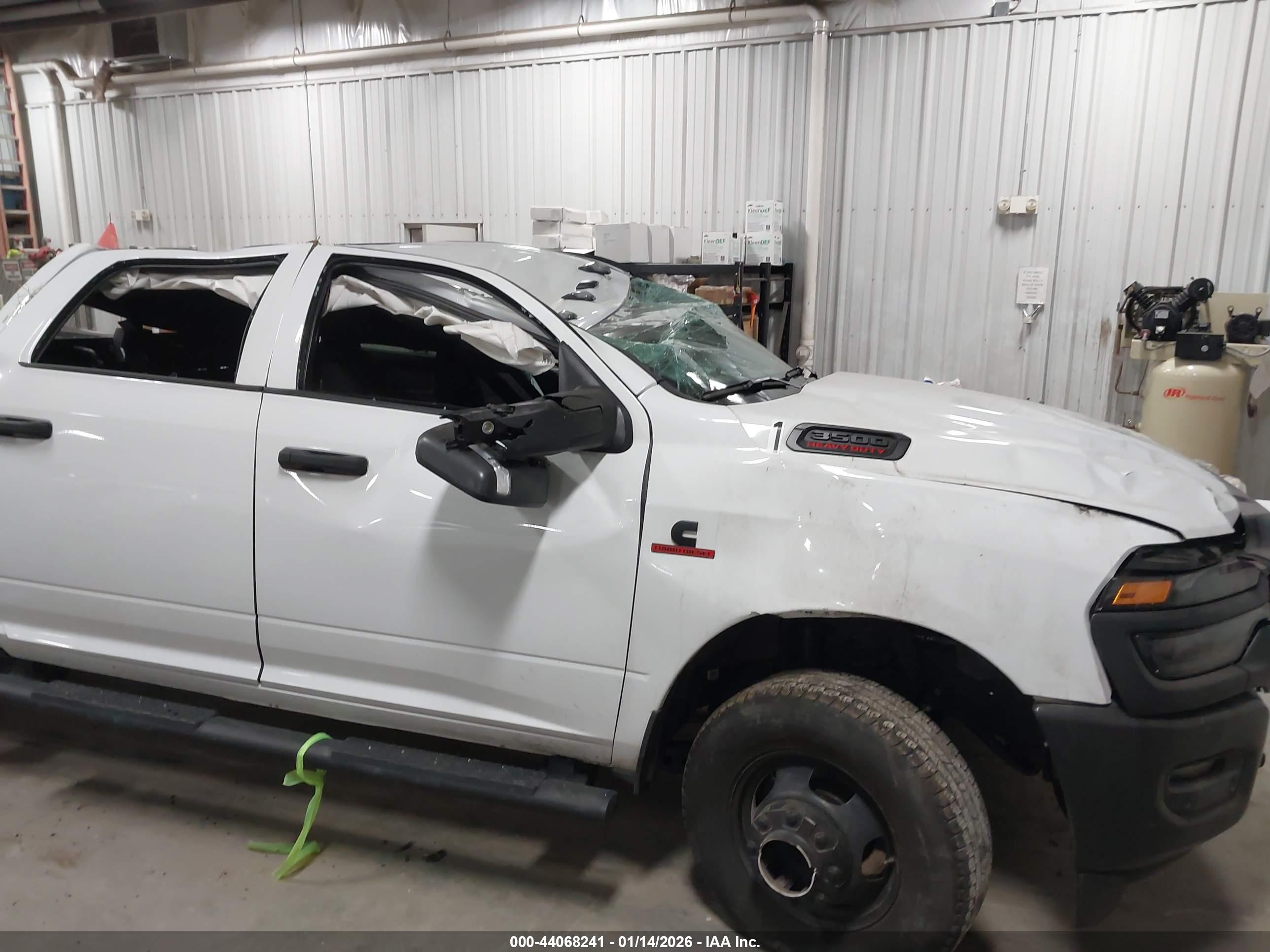 RAM 3500 image 6
