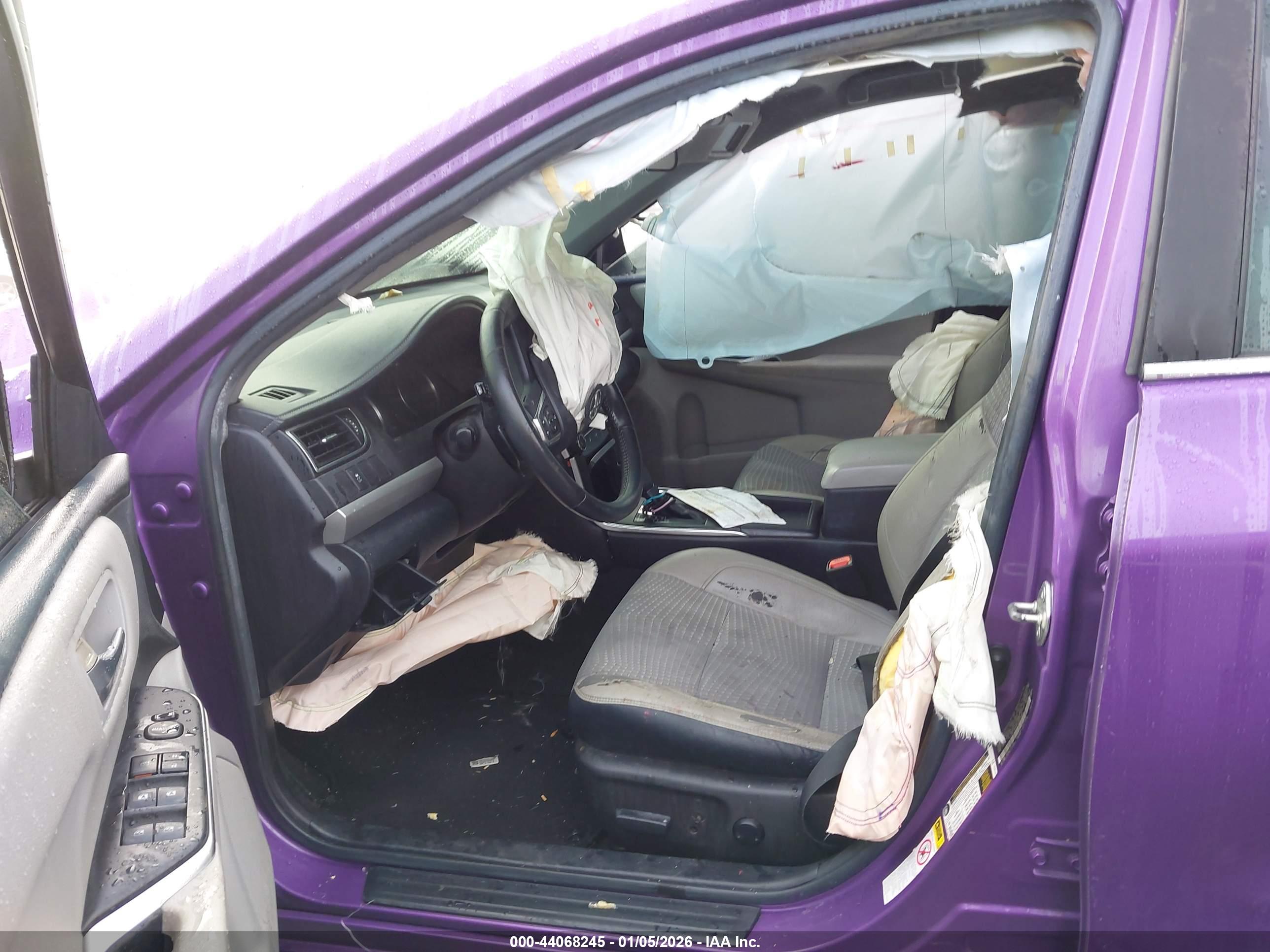 TOYOTA CAMRY image 5