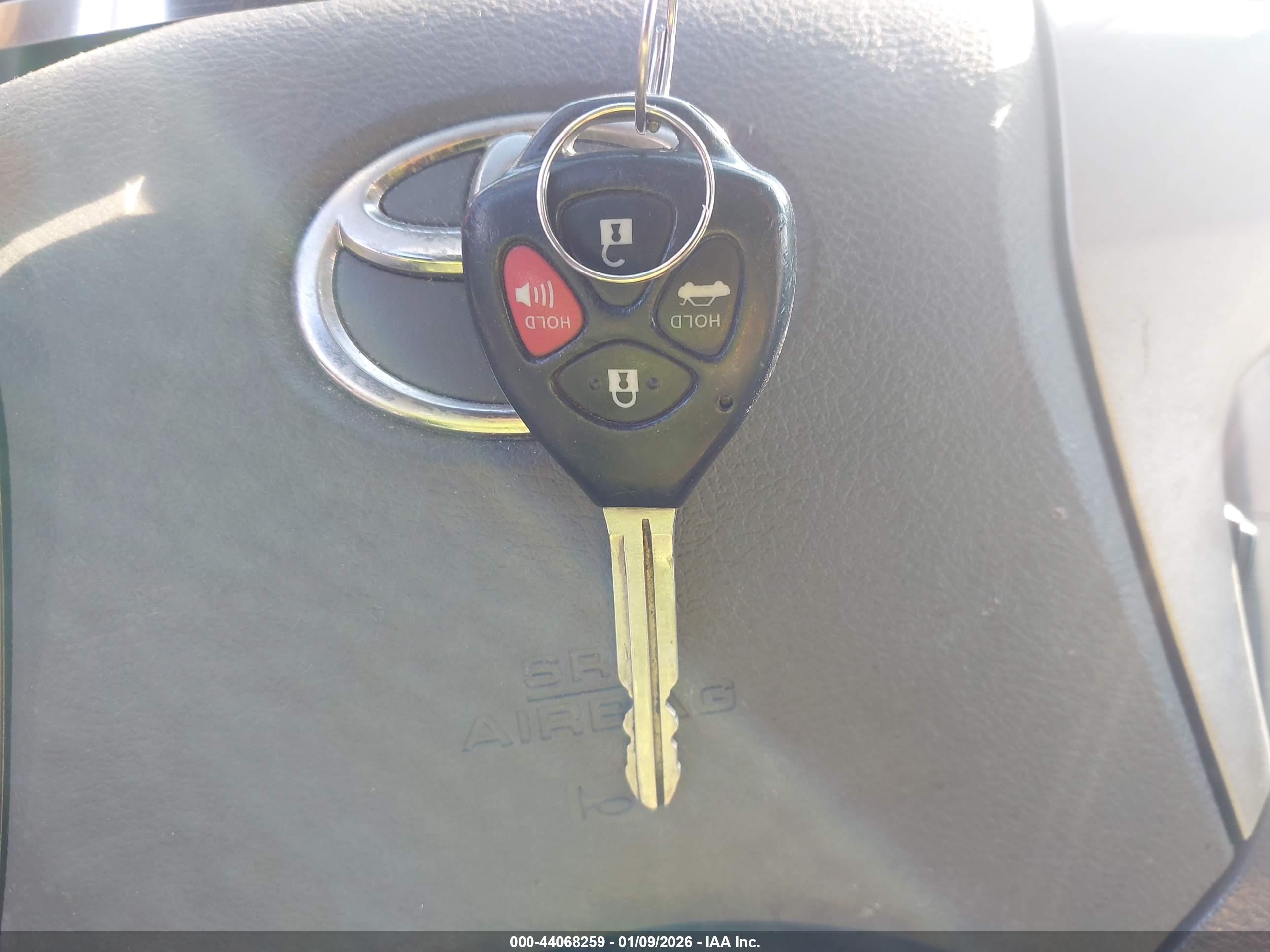 TOYOTA CAMRY image 11