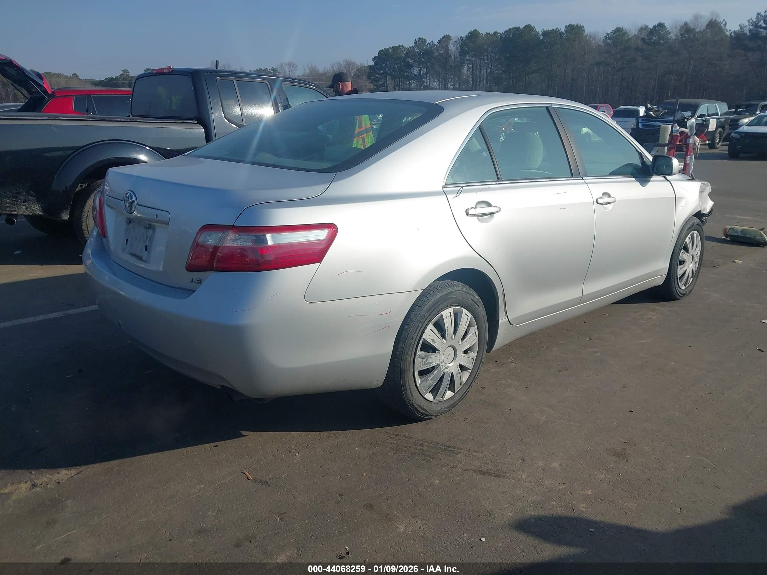 TOYOTA CAMRY image 4