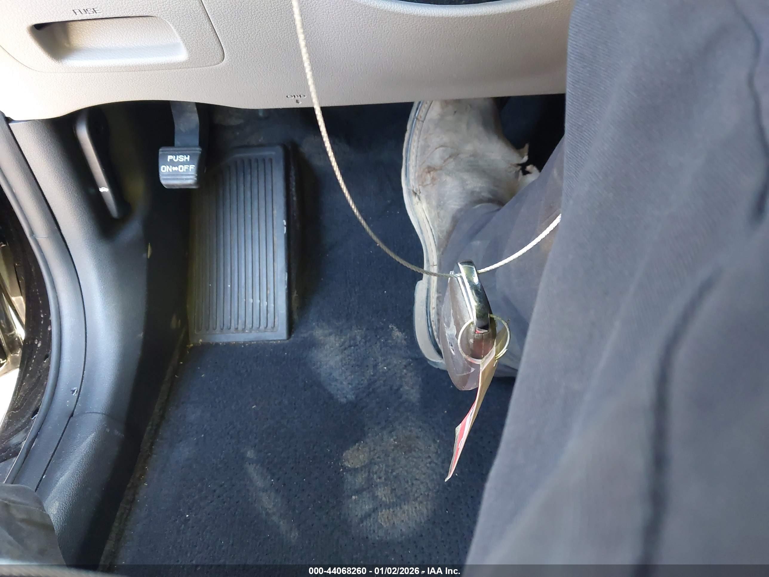 HYUNDAI TUCSON image 11