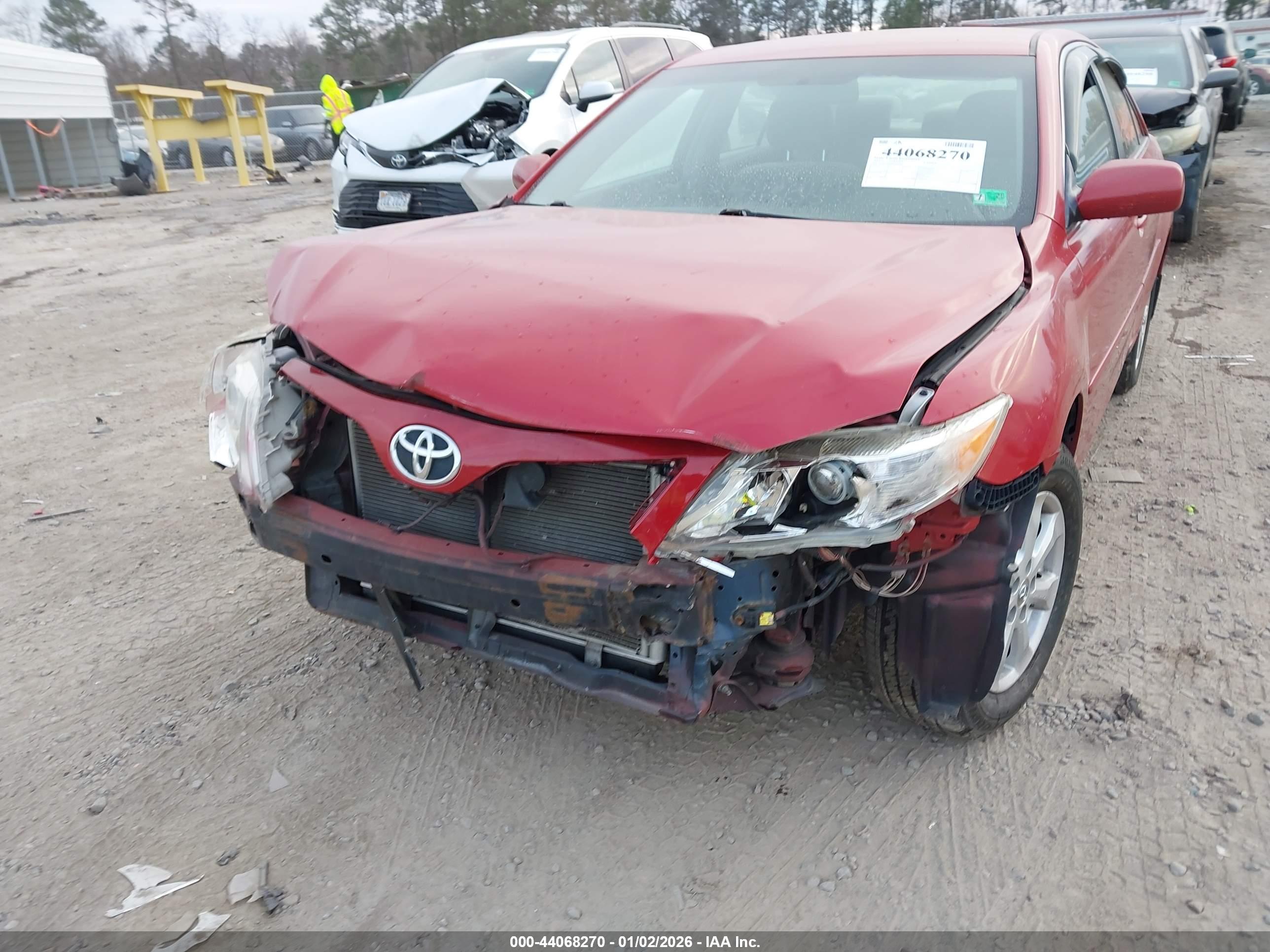 TOYOTA CAMRY image 6