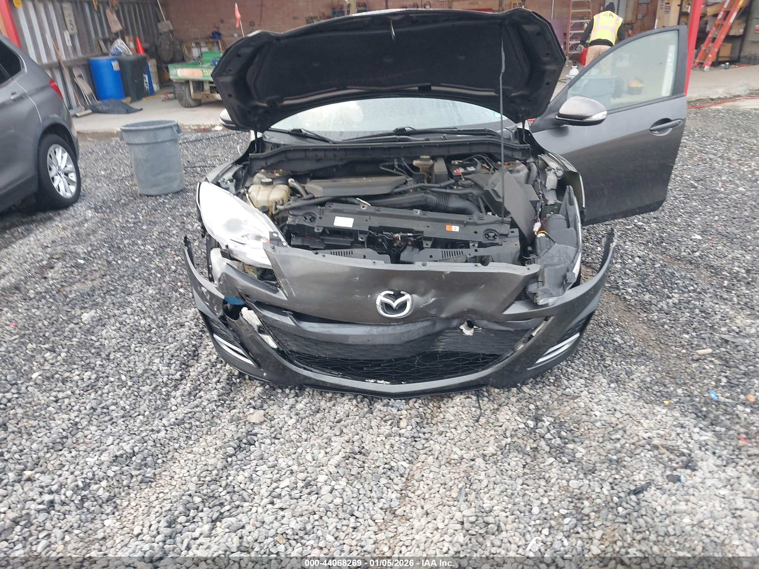 MAZDA MAZDA3 image 6