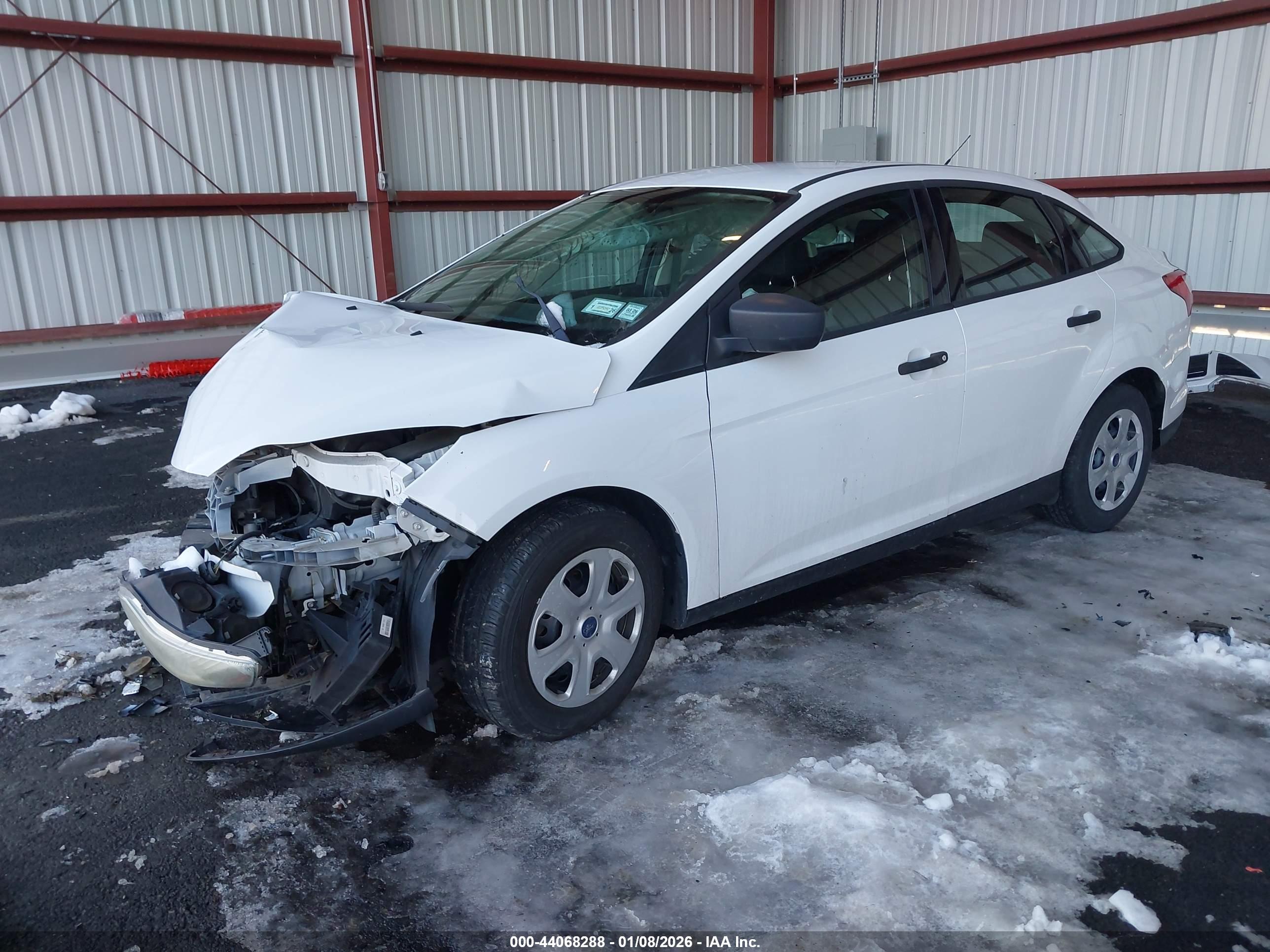 FORD FOCUS image 2