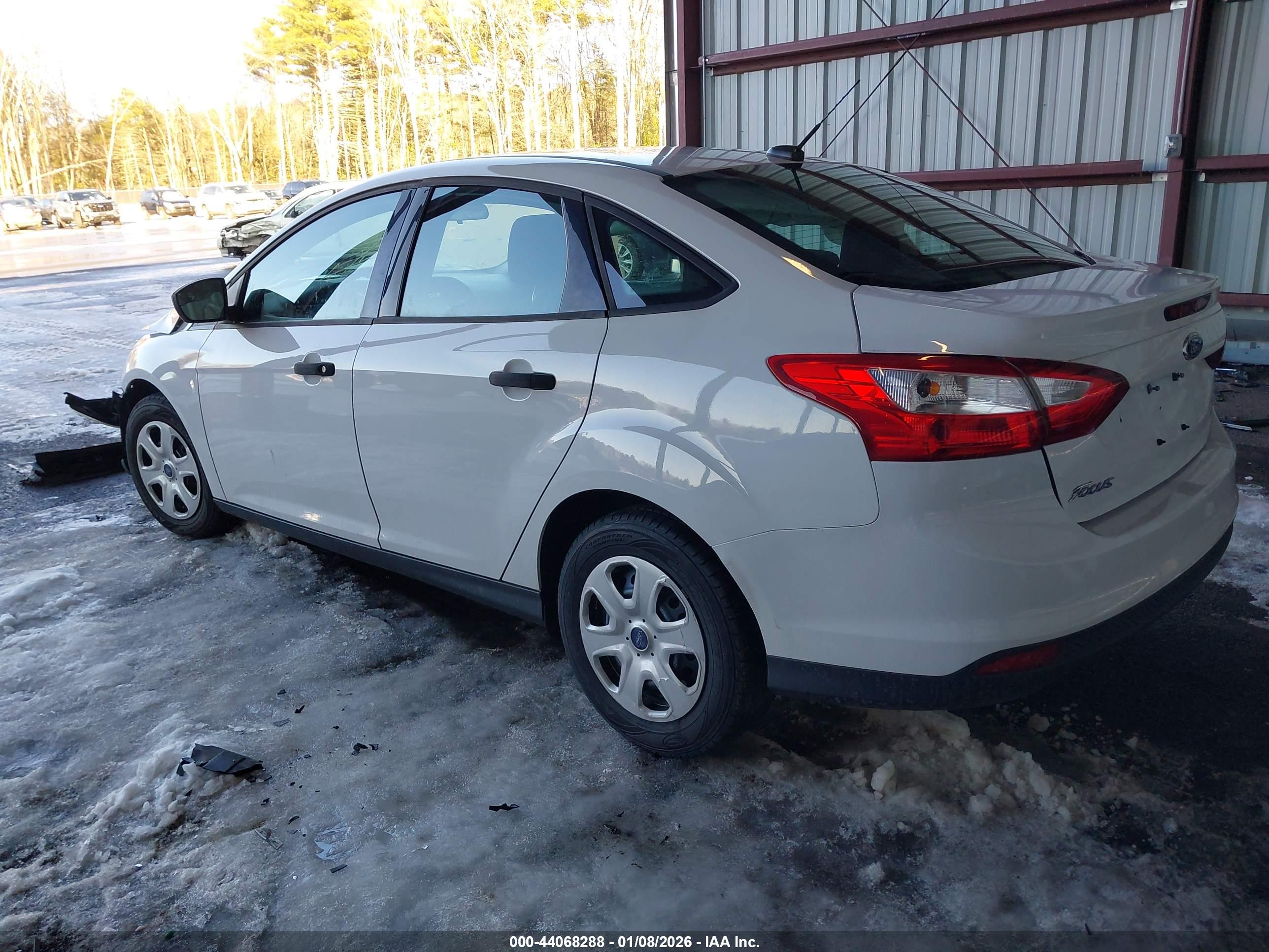 FORD FOCUS image 3