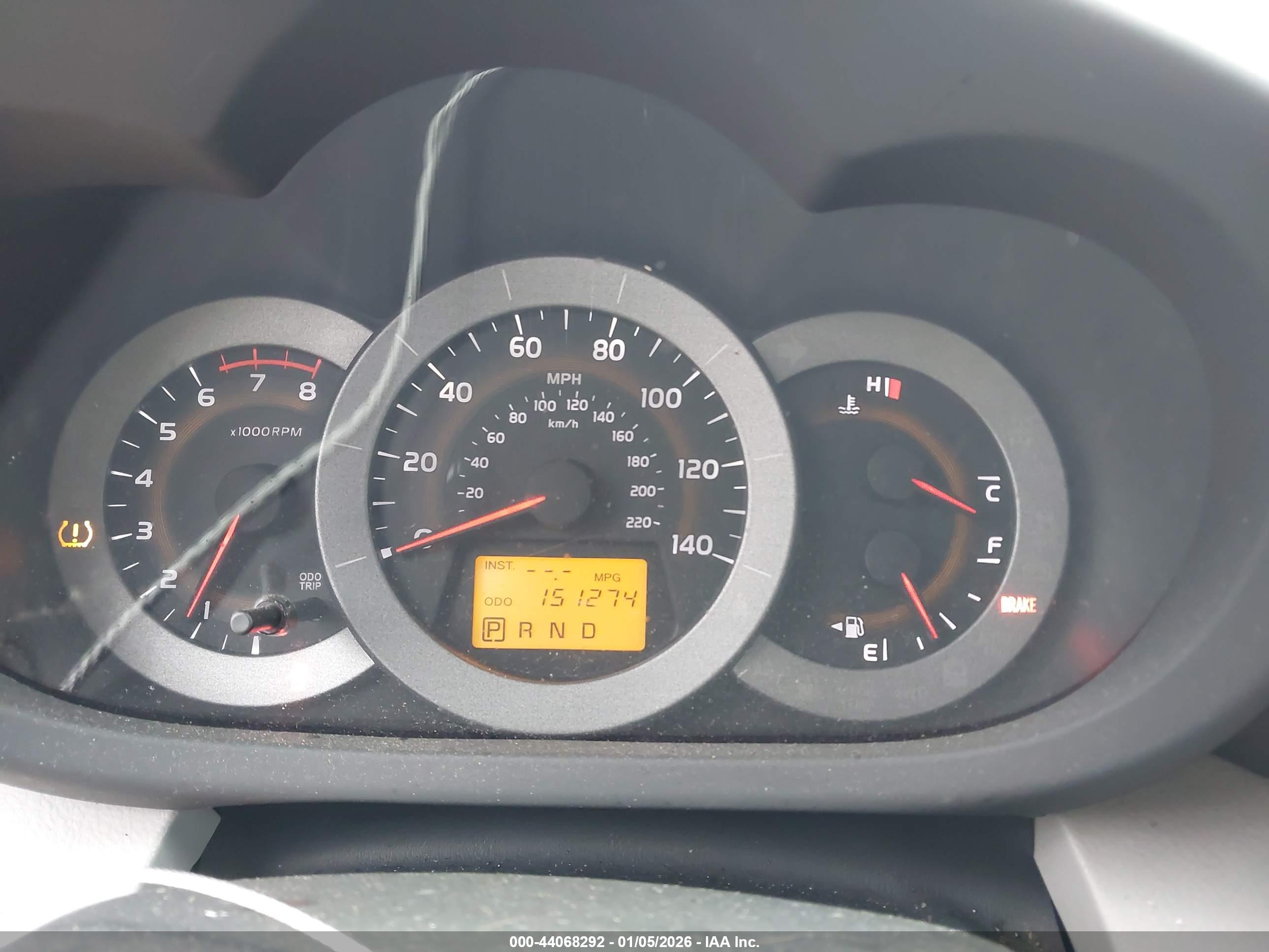 TOYOTA RAV4 image 7