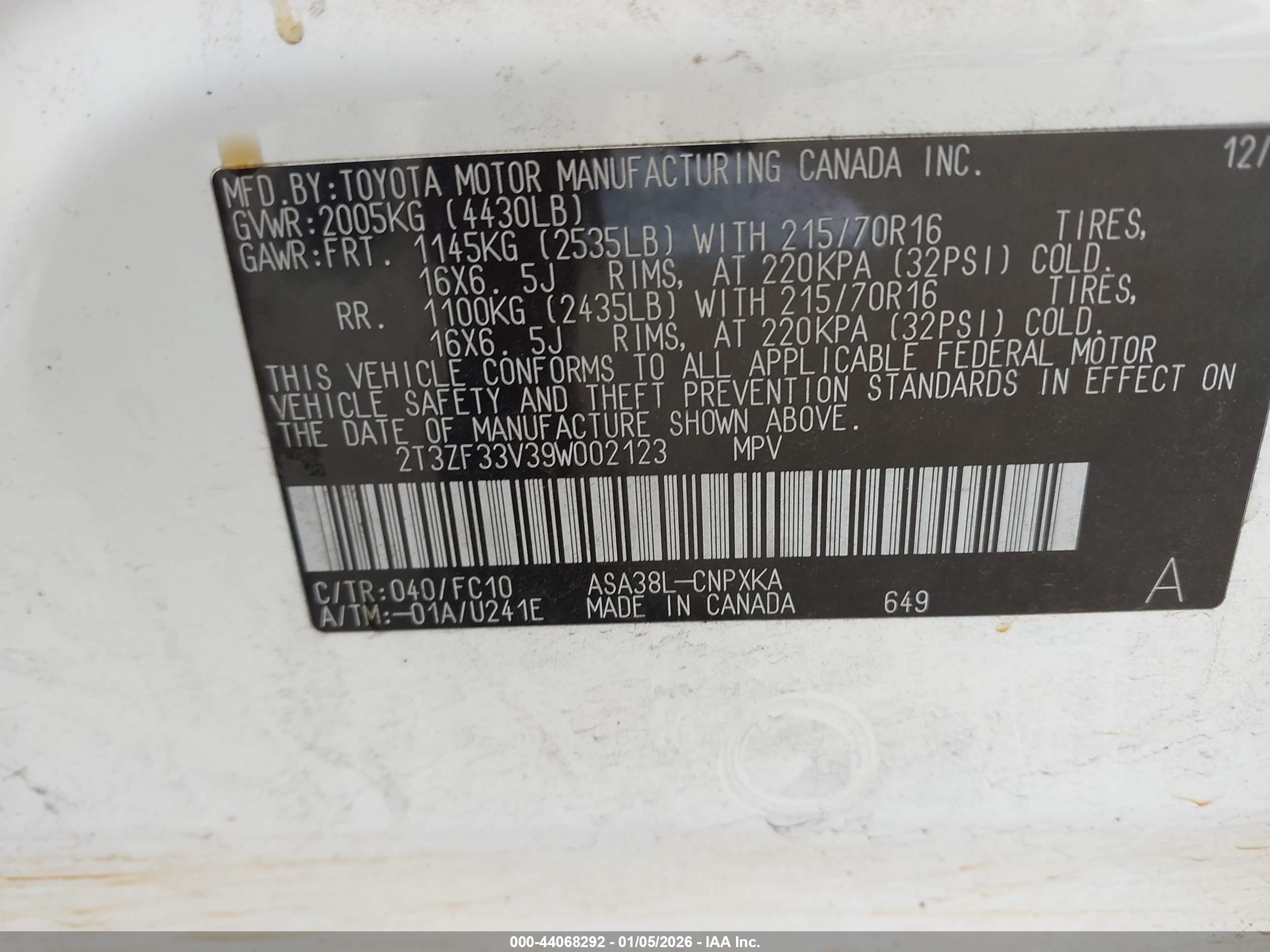 TOYOTA RAV4 image 9