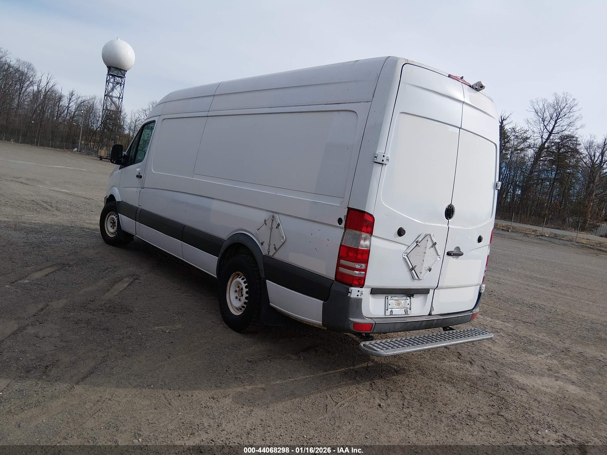 MERCEDES-BENZ SPRINTER image 3