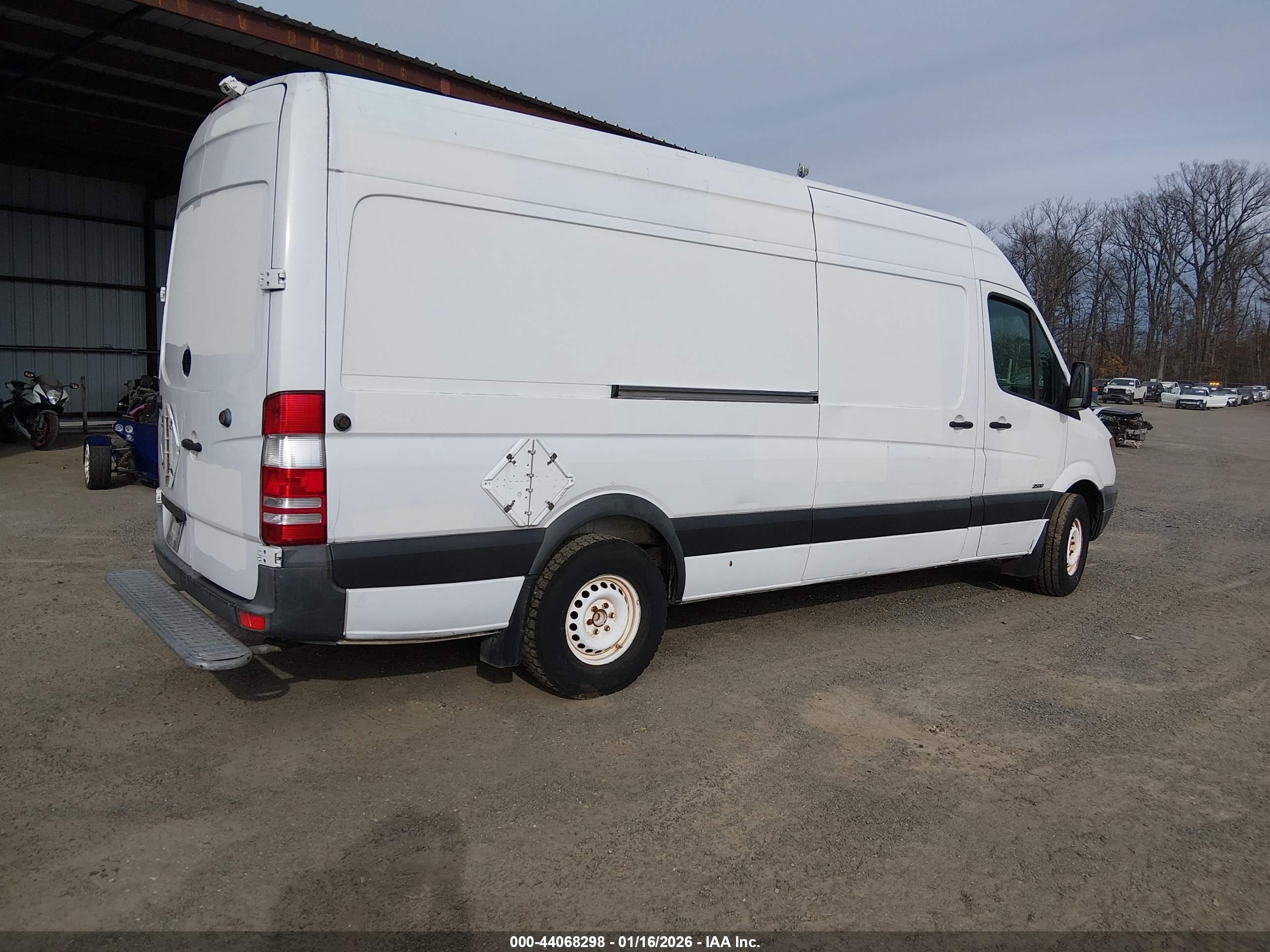 MERCEDES-BENZ SPRINTER image 4
