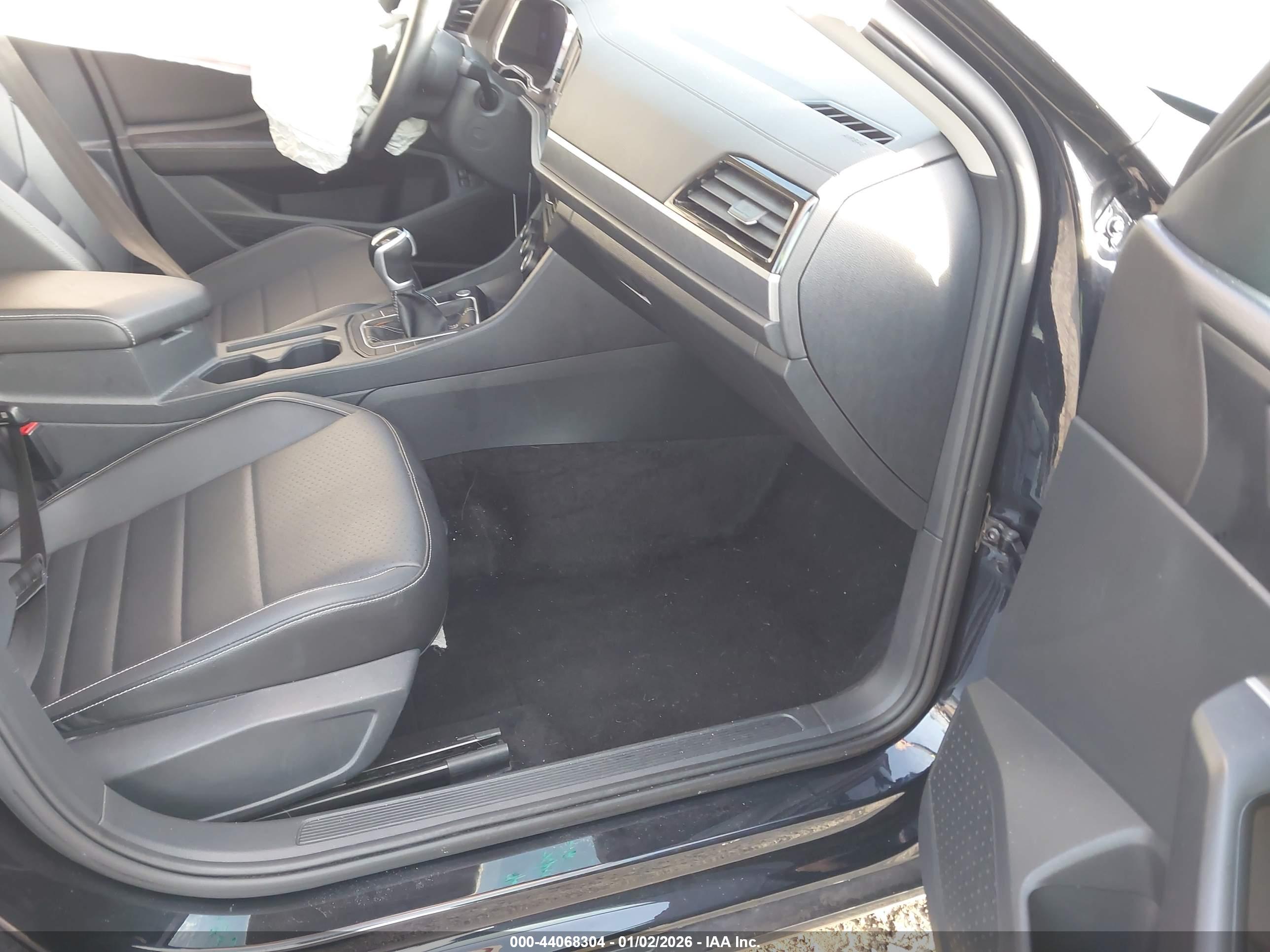 VOLKSWAGEN JETTA image 5