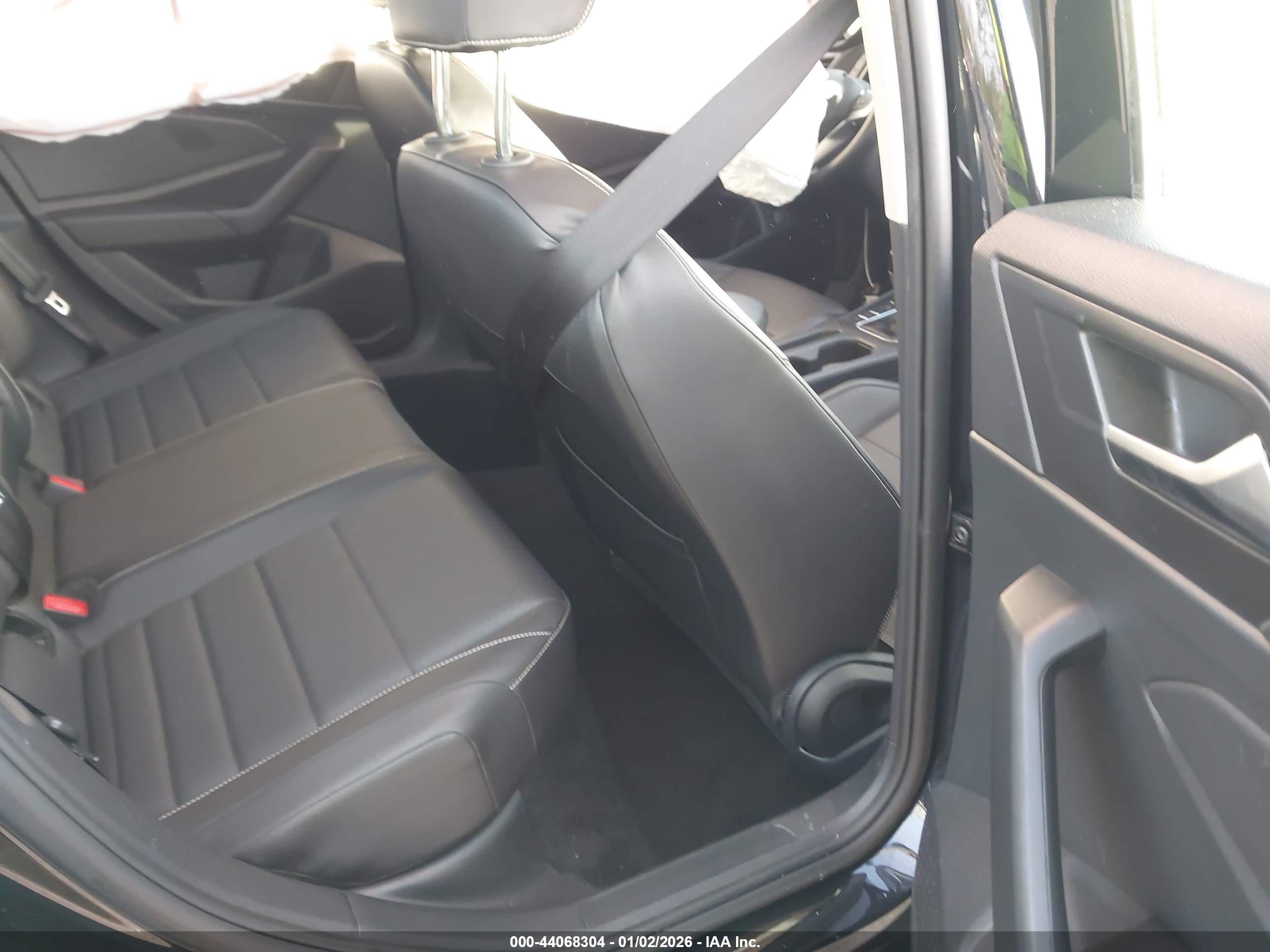 VOLKSWAGEN JETTA image 8