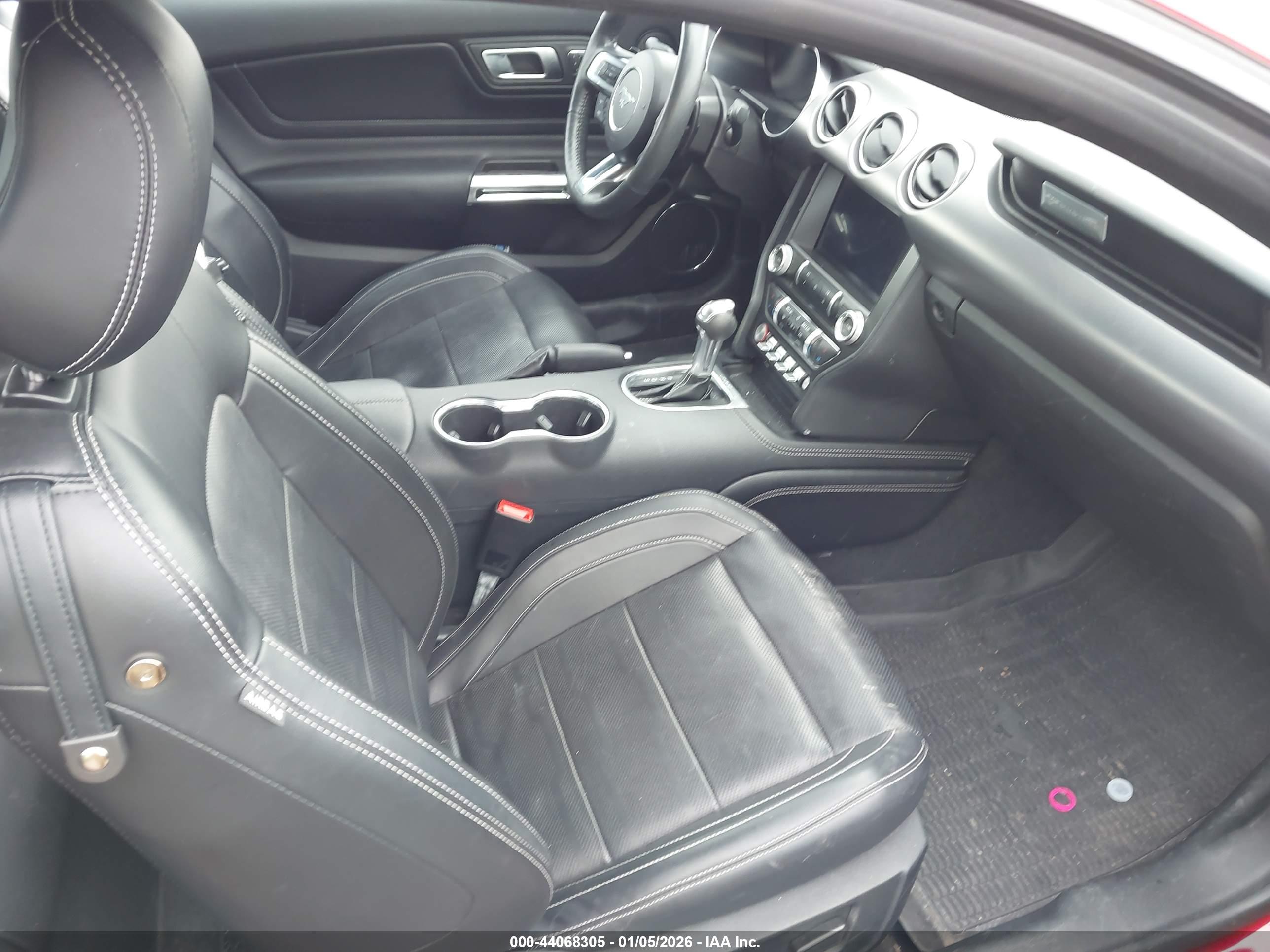 FORD MUSTANG image 5