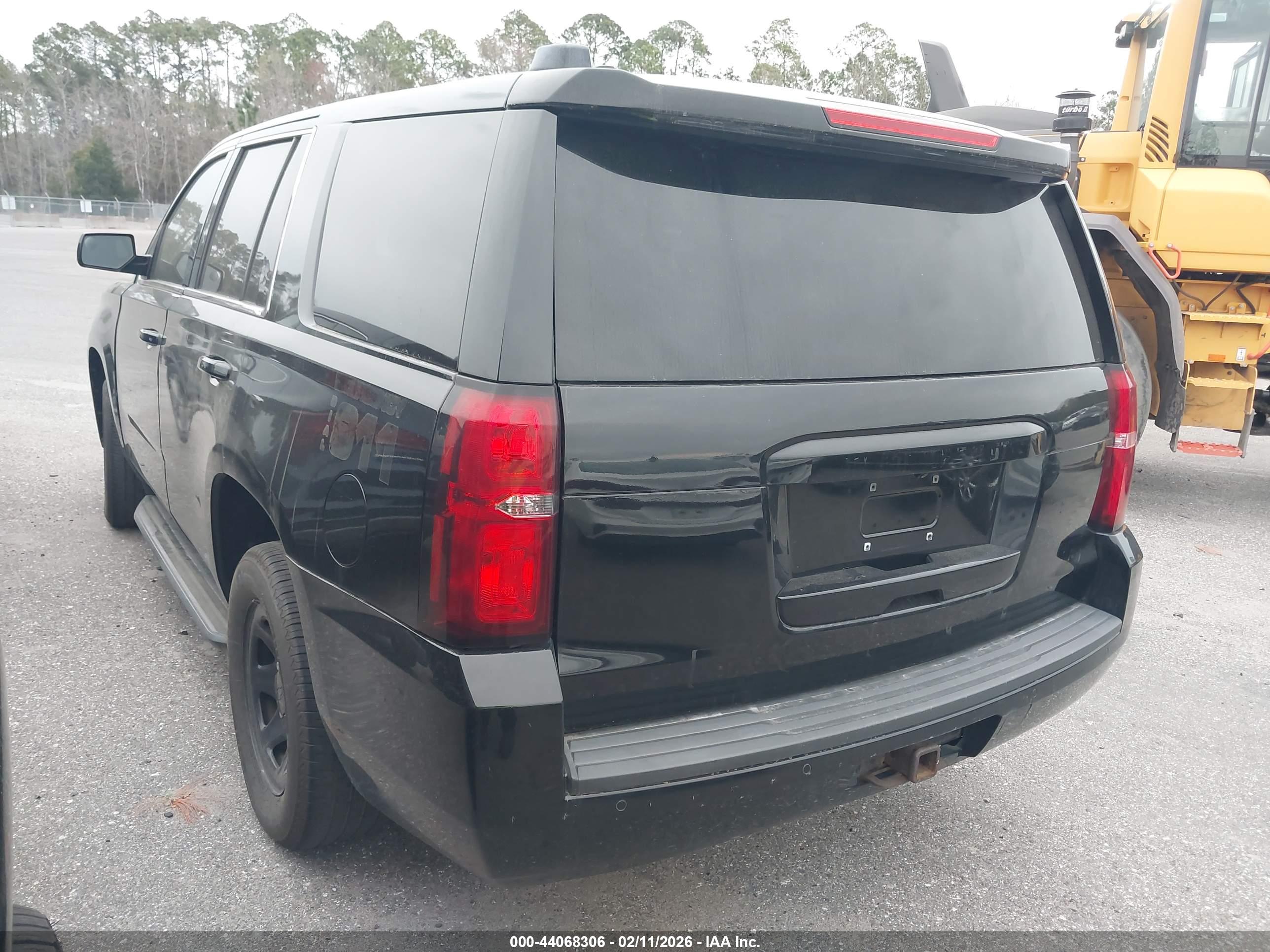 CHEVROLET TAHOE image 3