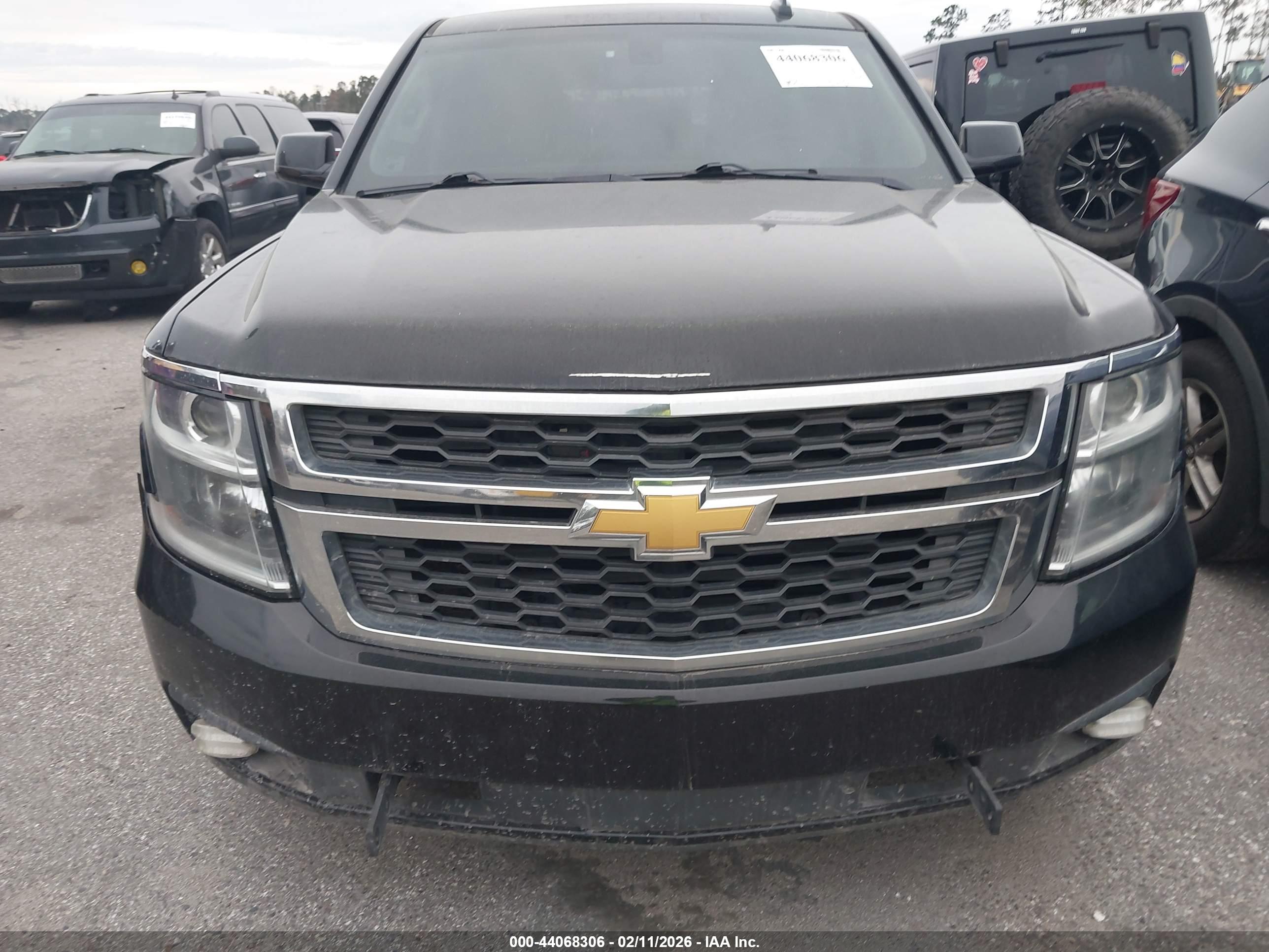 CHEVROLET TAHOE image 6