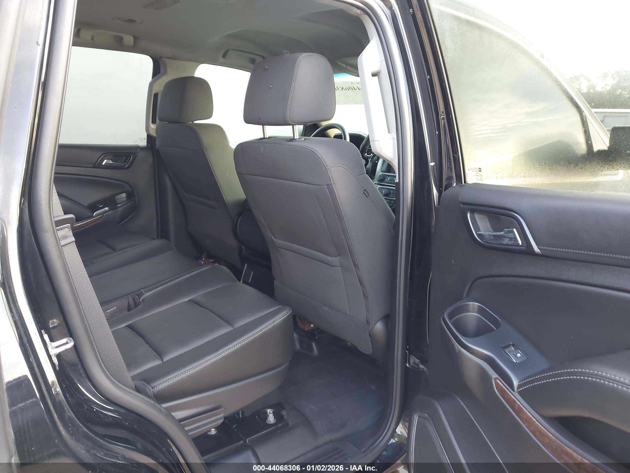 CHEVROLET TAHOE image 8