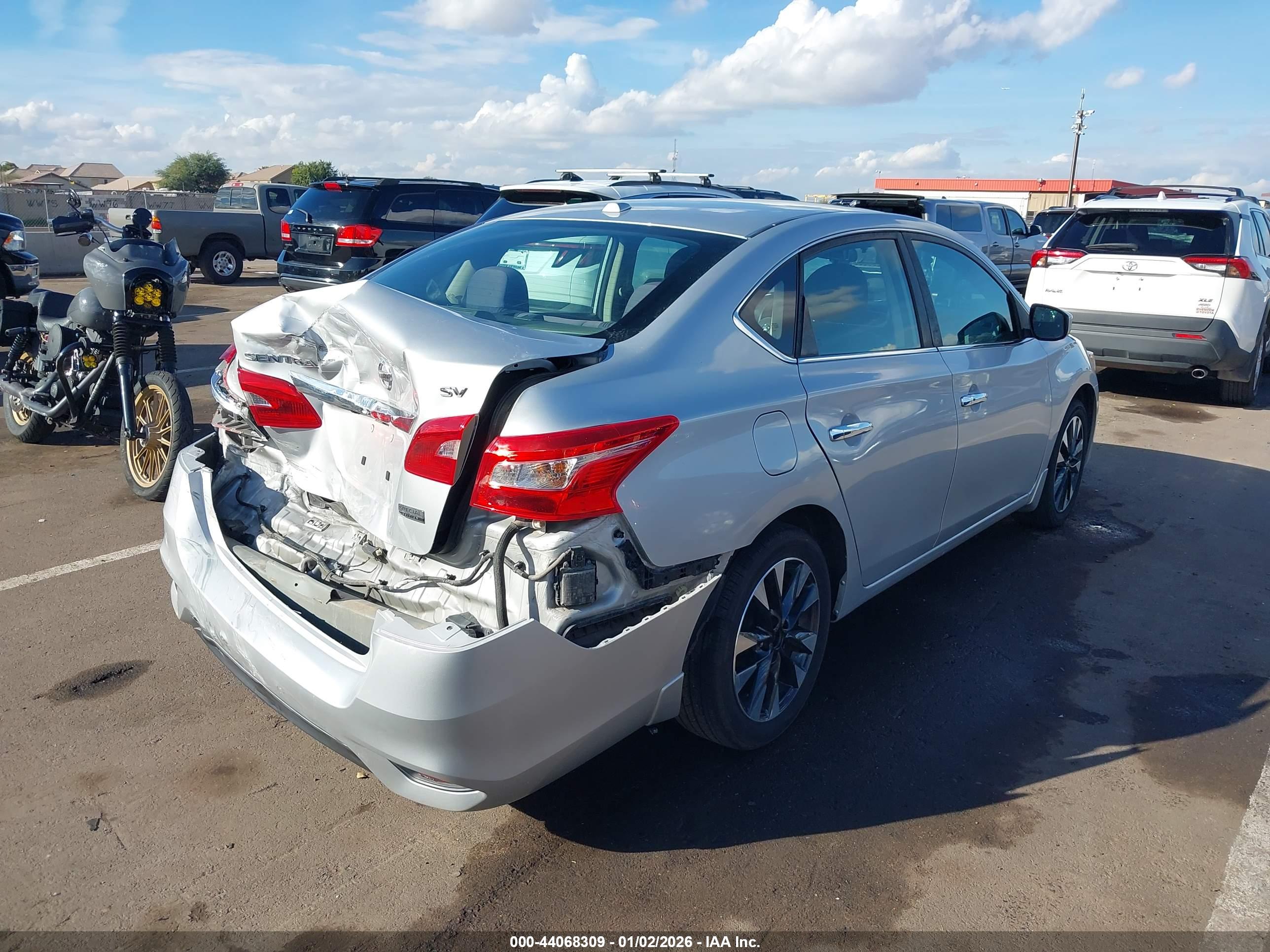 NISSAN SENTRA image 4