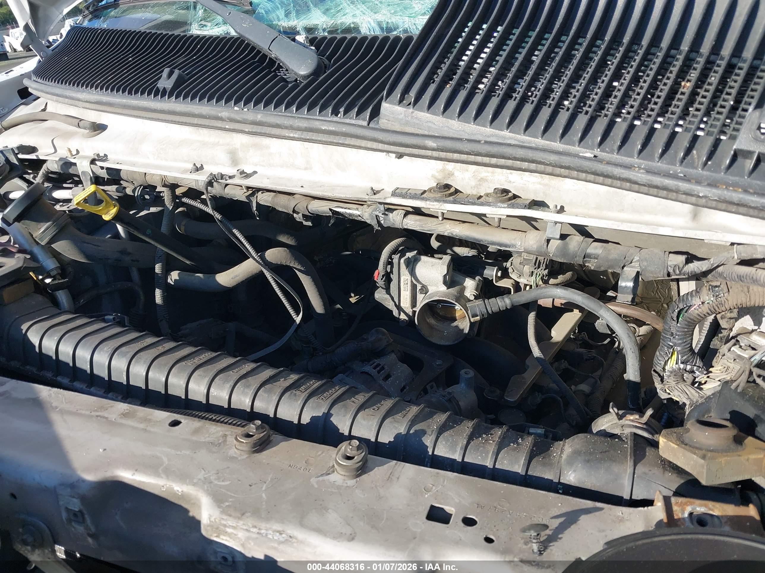 FORD E-150 image 10
