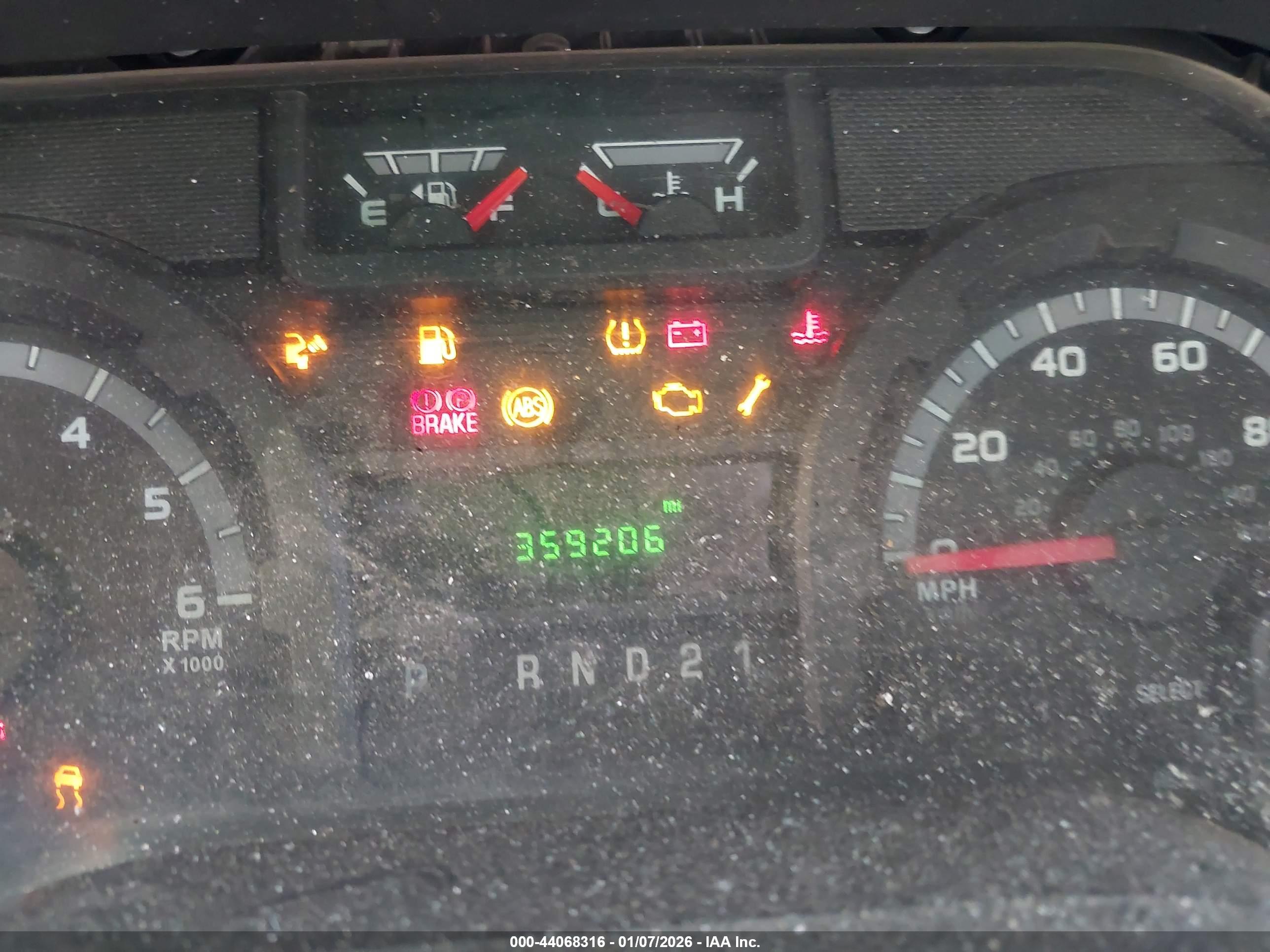 FORD E-150 image 7