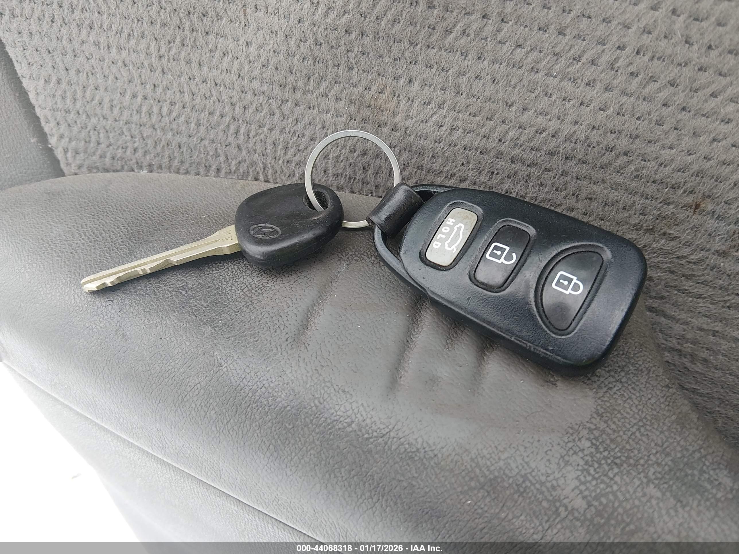 HYUNDAI SONATA image 11