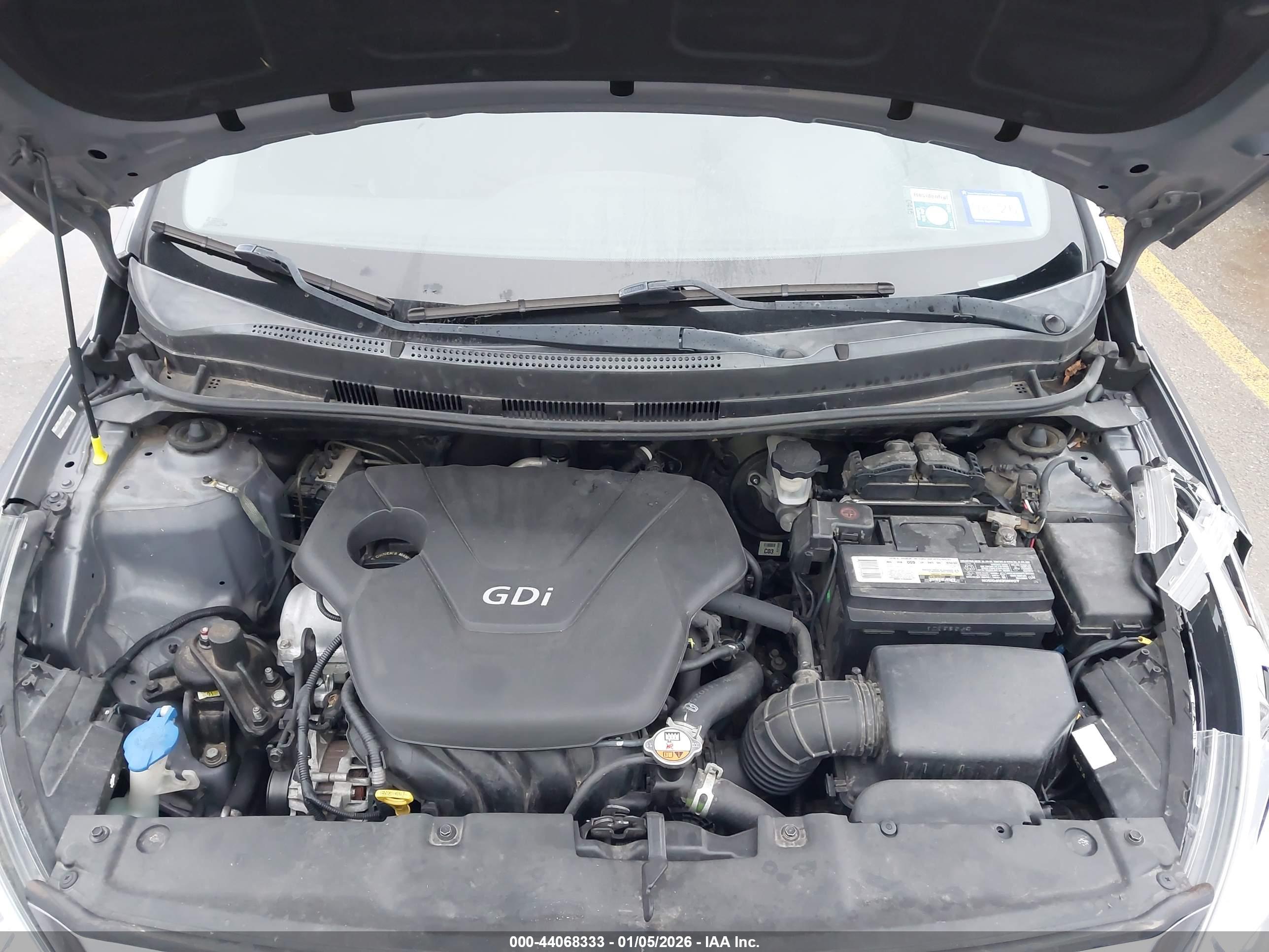 HYUNDAI ACCENT image 10